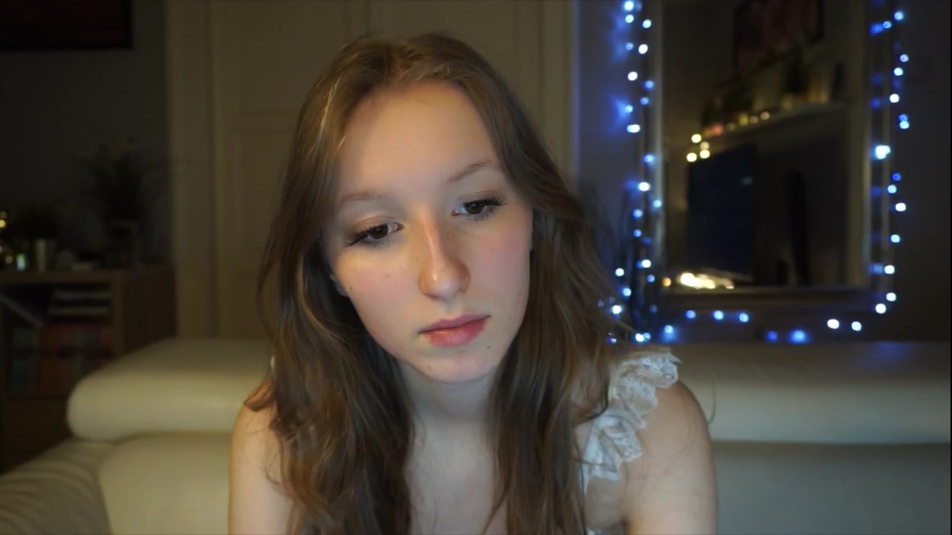 Gallery image thumbnail from Sw33t_g1rl's myfreecams stream on, 02/01/2026, 13:14 image 16 of 20