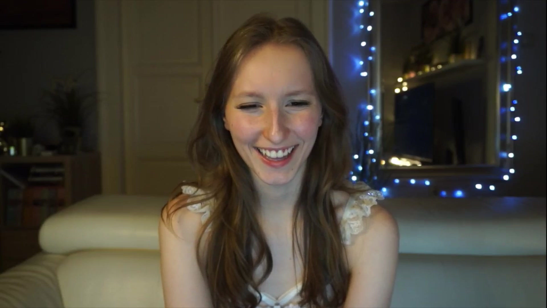 Gallery image thumbnail from Sw33t_g1rl's myfreecams stream on, 02/01/2026, 13:14 image 12 of 20