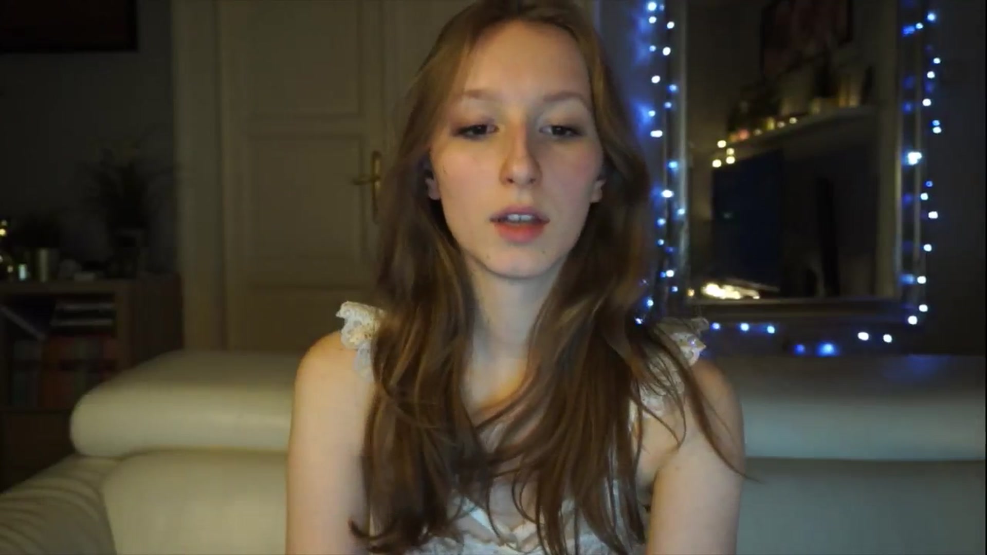 Gallery image thumbnail from Sw33t_g1rl's myfreecams stream on, 02/01/2026, 13:14 image 6 of 20