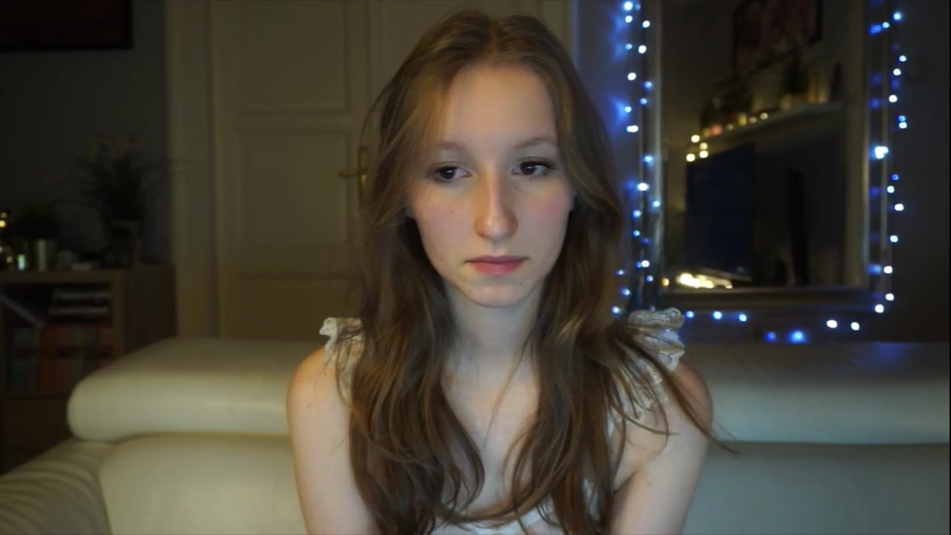 Gallery image thumbnail from Sw33t_g1rl's myfreecams stream on, 02/01/2026, 13:14 image 7 of 20