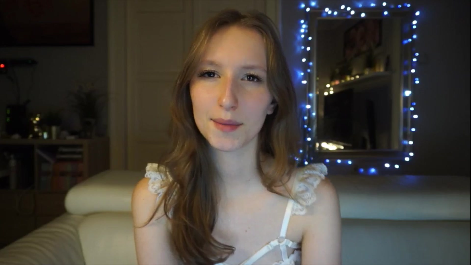 Gallery image thumbnail from Sw33t_g1rl's myfreecams stream on, 02/01/2026, 14:18 image 6 of 20