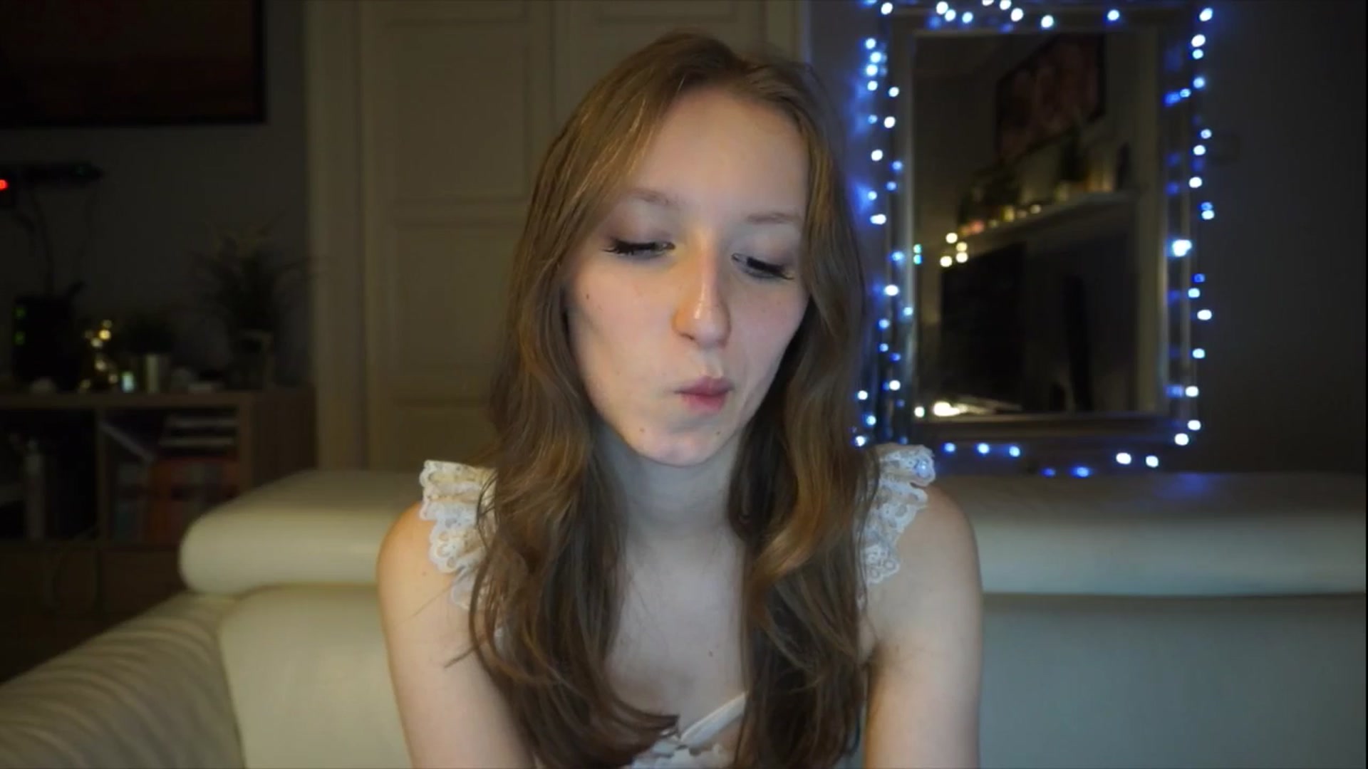 Gallery image thumbnail from Sw33t_g1rl's myfreecams stream on, 02/01/2026, 14:18 image 14 of 20