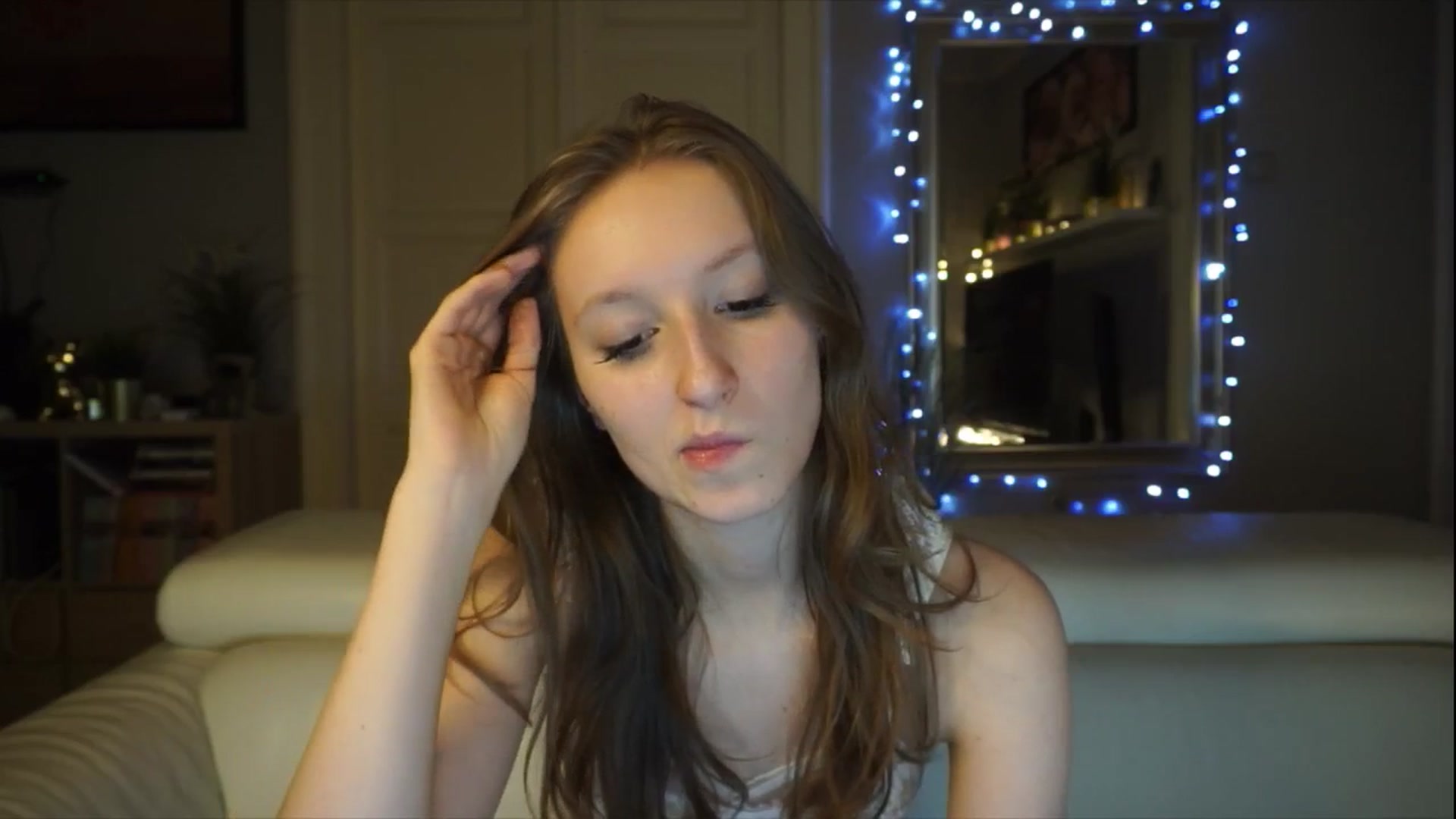 Gallery image thumbnail from Sw33t_g1rl's myfreecams stream on, 02/01/2026, 15:06 image 13 of 20