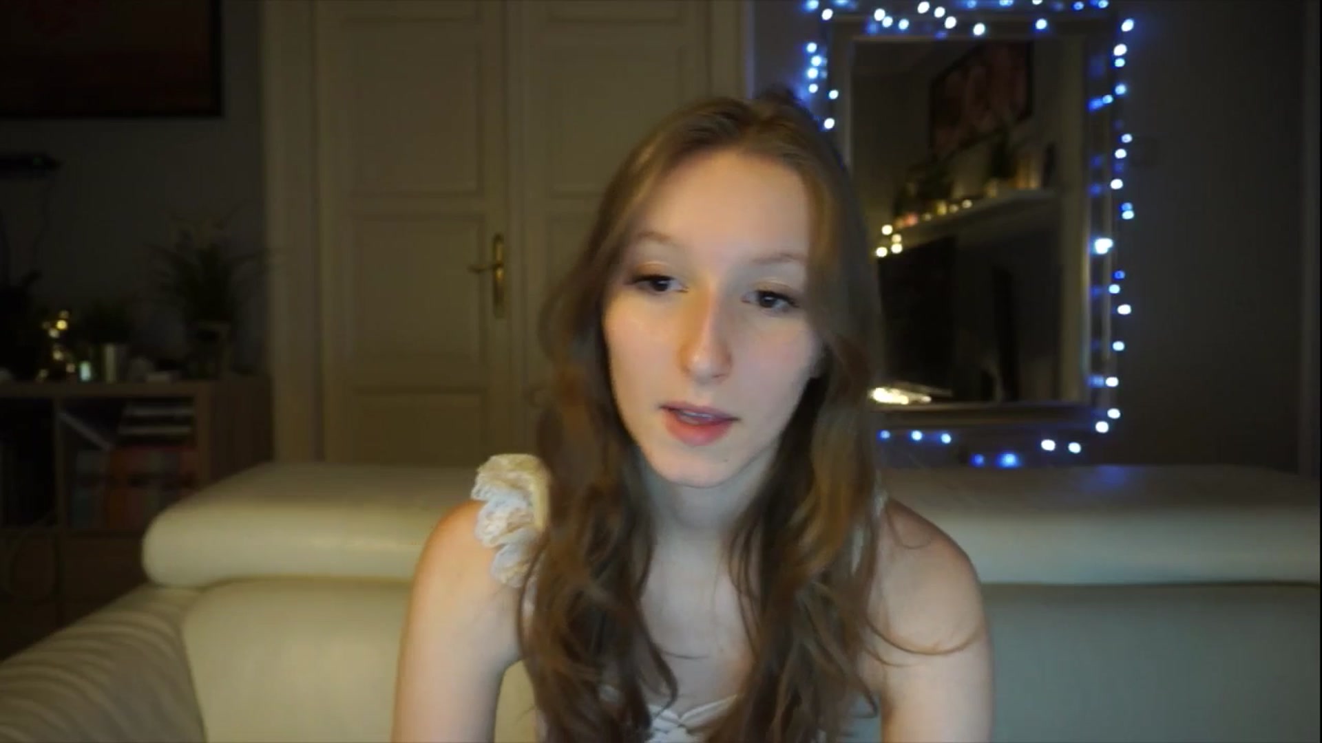 Gallery image thumbnail from Sw33t_g1rl's myfreecams stream on, 02/01/2026, 15:06 image 19 of 20