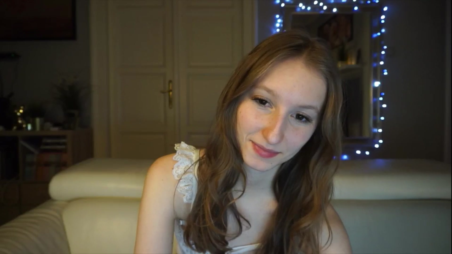 Gallery image thumbnail from Sw33t_g1rl's myfreecams stream on, 02/01/2026, 15:06 image 7 of 20