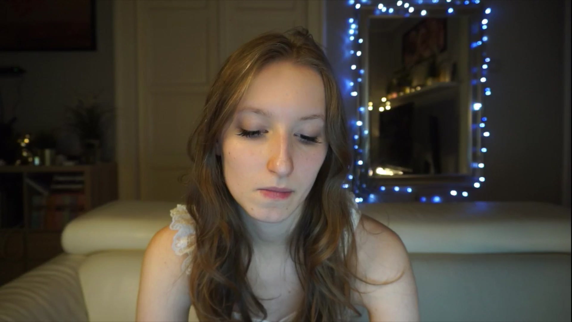 Gallery image thumbnail from Sw33t_g1rl's myfreecams stream on, 02/01/2026, 15:06 image 18 of 20