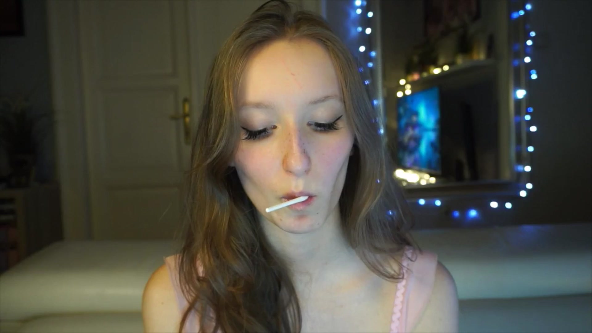 Gallery image thumbnail from Sw33t_g1rl's myfreecams stream on, 02/02/2026, 19:35 image 3 of 20