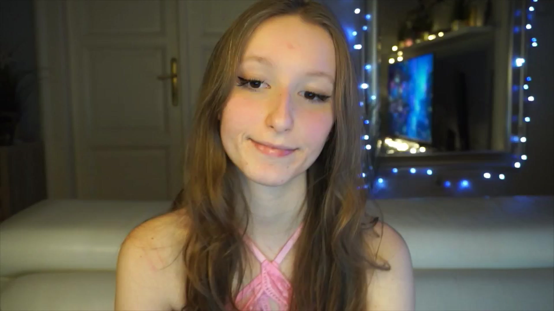 Gallery image thumbnail from Sw33t_g1rl's myfreecams stream on, 02/03/2026, 17:49 image 10 of 20