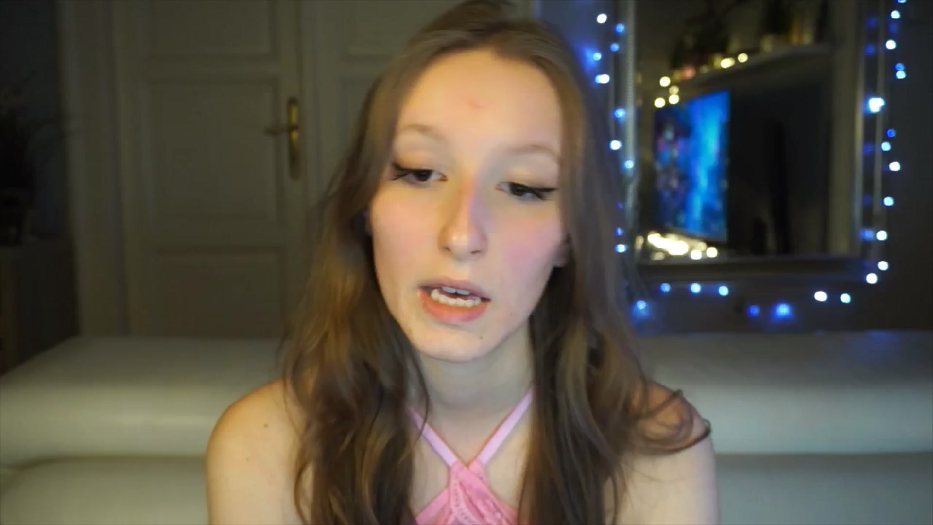 Gallery image thumbnail from Sw33t_g1rl's myfreecams stream on, 02/03/2026, 17:49 image 11 of 20