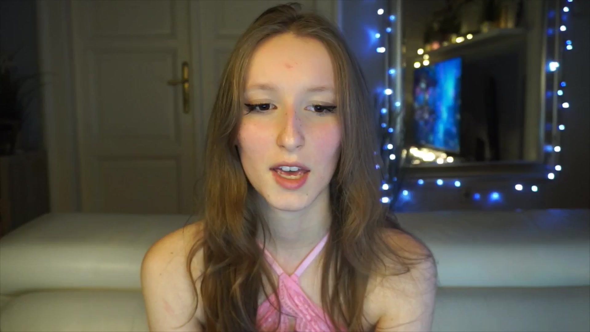 Gallery image thumbnail from Sw33t_g1rl's myfreecams stream on, 02/03/2026, 17:49 image 17 of 20