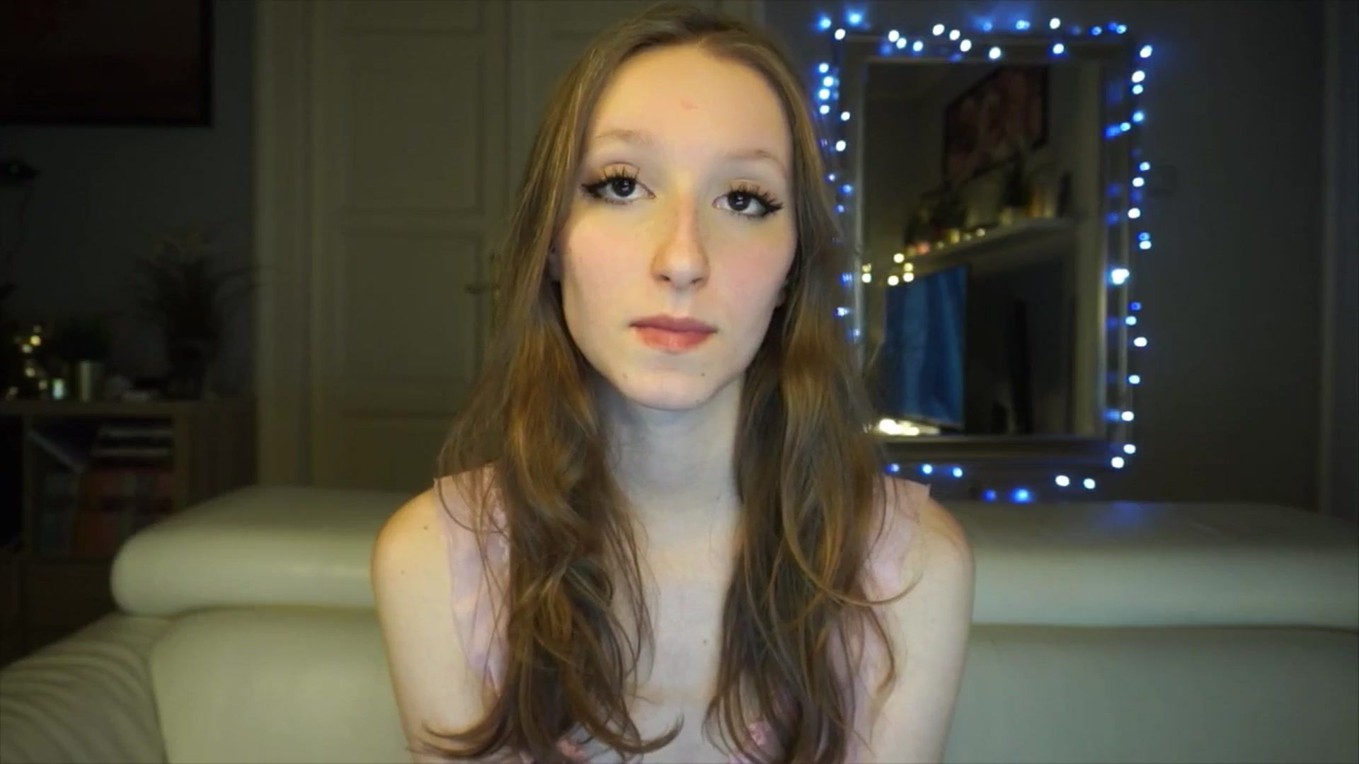 Gallery image thumbnail from Sw33t_g1rl's myfreecams stream on, 02/04/2026, 17:51 image 4 of 20