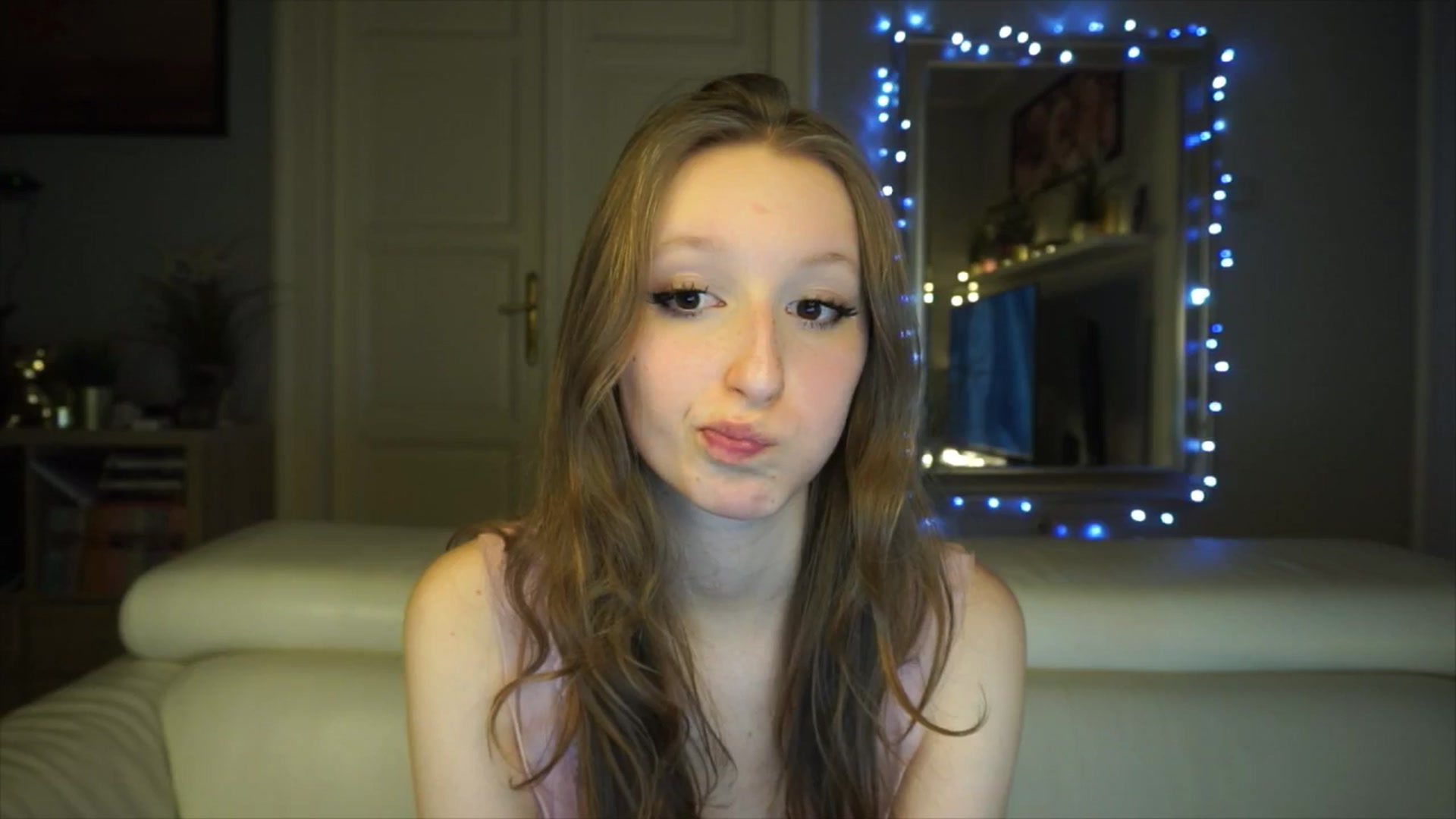 Gallery image thumbnail from Sw33t_g1rl's myfreecams stream on, 02/04/2026, 17:51 image 12 of 20