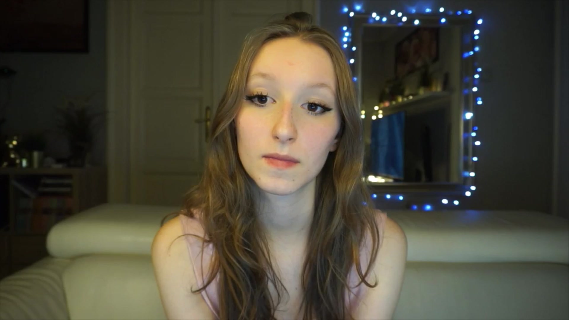 Gallery image thumbnail from Sw33t_g1rl's myfreecams stream on, 02/04/2026, 17:51 image 10 of 20