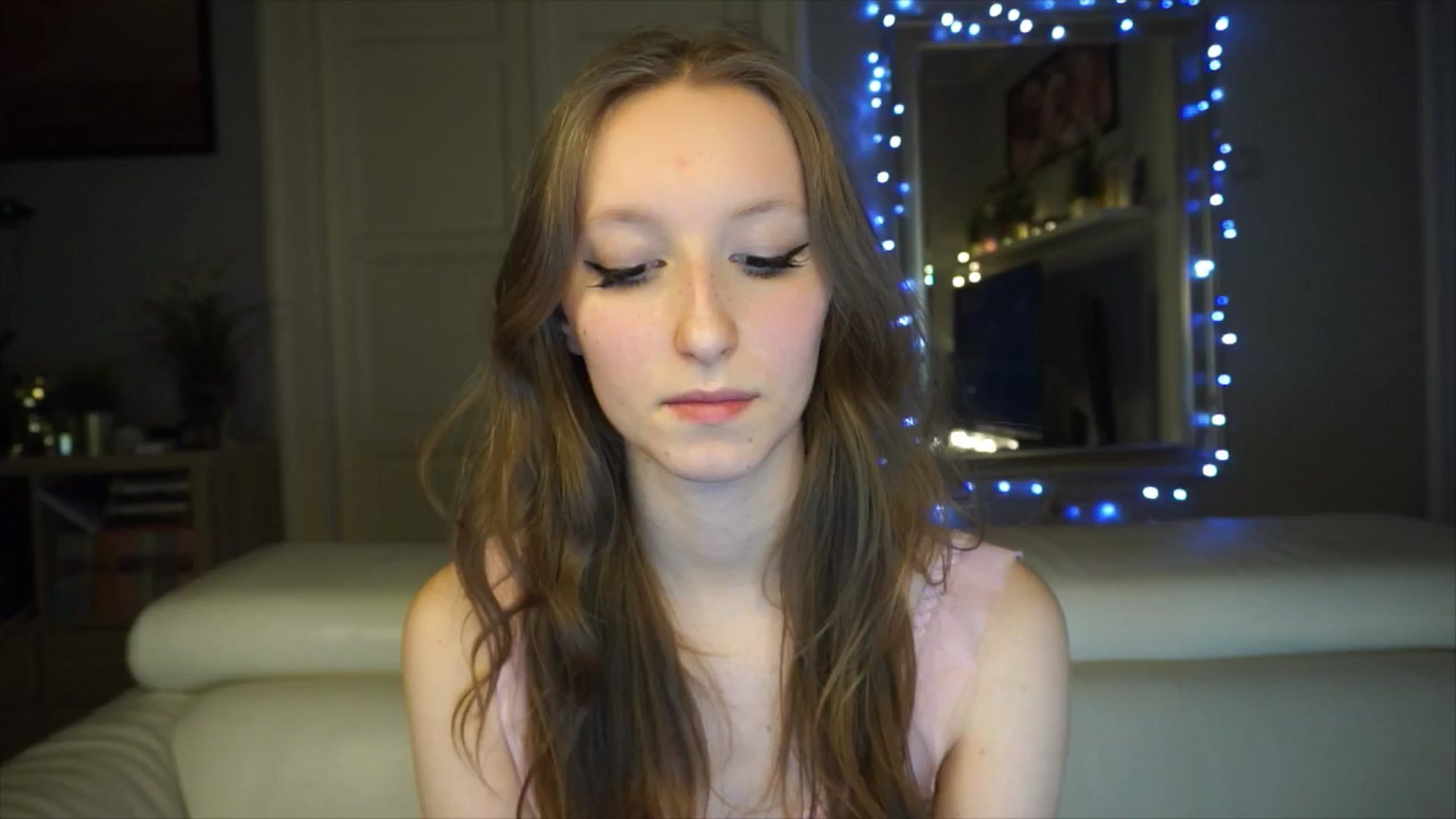 Gallery image thumbnail from Sw33t_g1rl's myfreecams stream on, 02/04/2026, 19:34 image 1 of 20