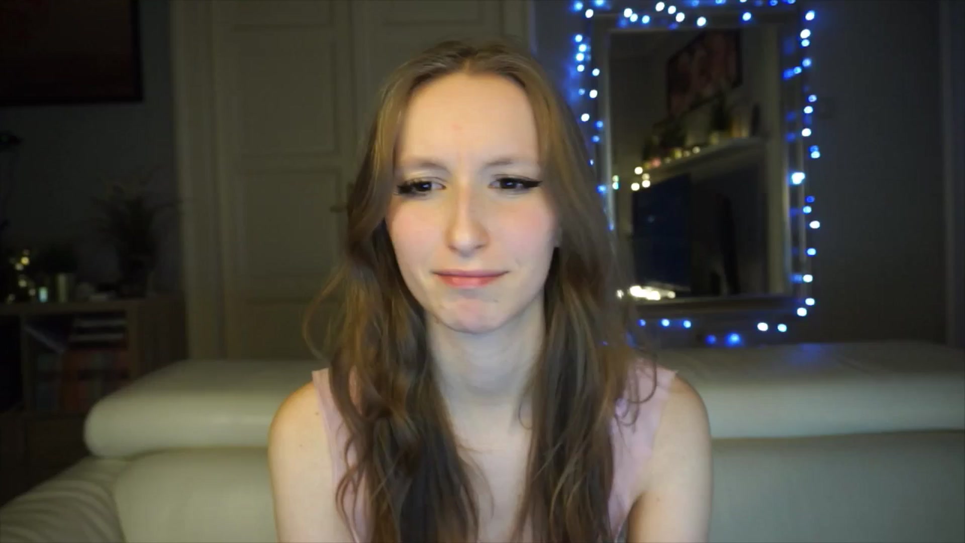 Gallery image thumbnail from Sw33t_g1rl's myfreecams stream on, 02/04/2026, 19:34 image 2 of 20