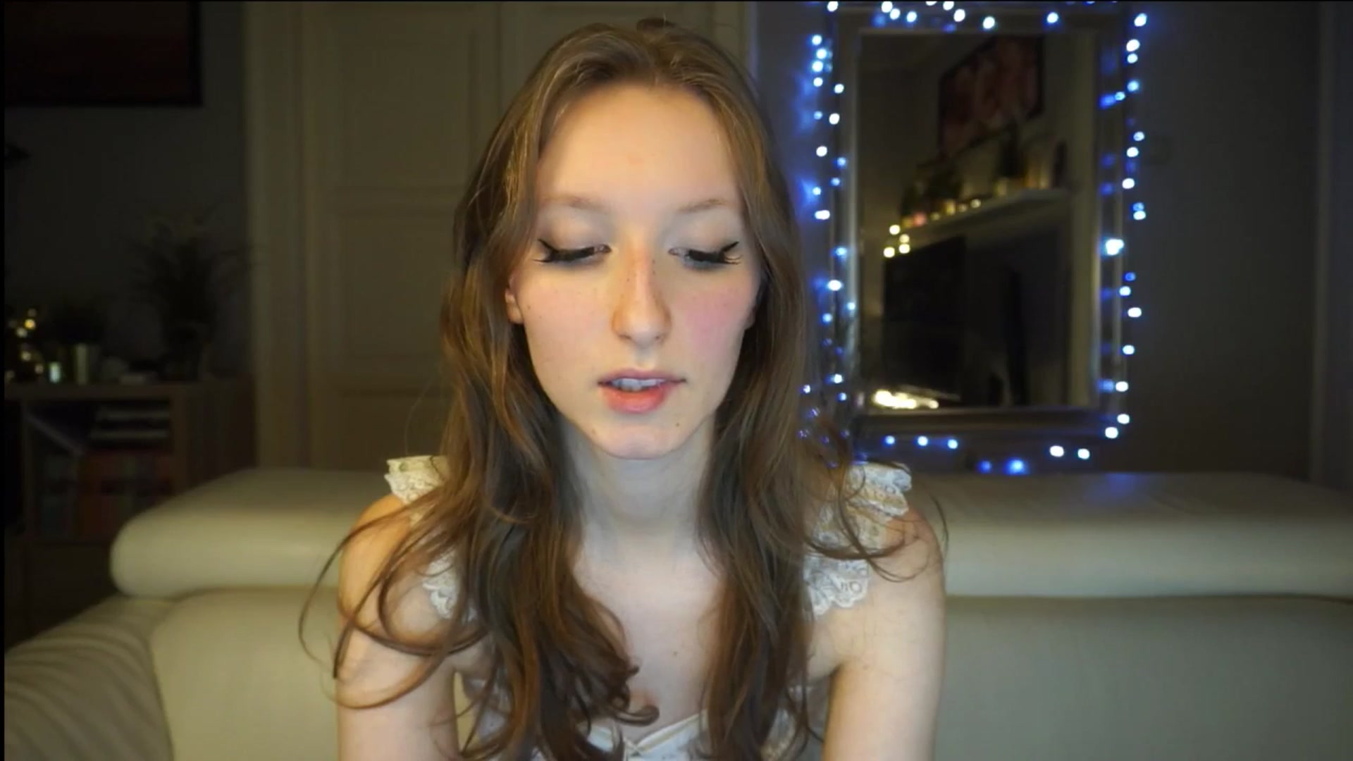 Gallery image thumbnail from Sw33t_g1rl's myfreecams stream on, 02/05/2026, 19:41 image 11 of 20