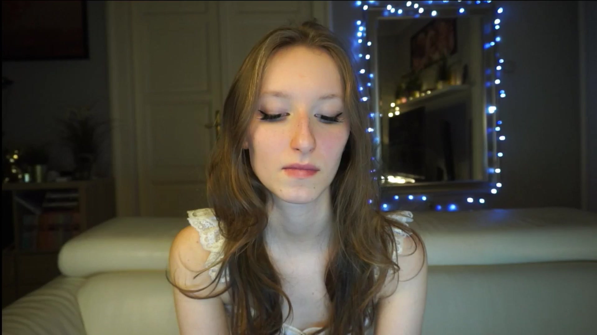 Gallery image thumbnail from Sw33t_g1rl's myfreecams stream on, 02/05/2026, 19:41 image 2 of 20