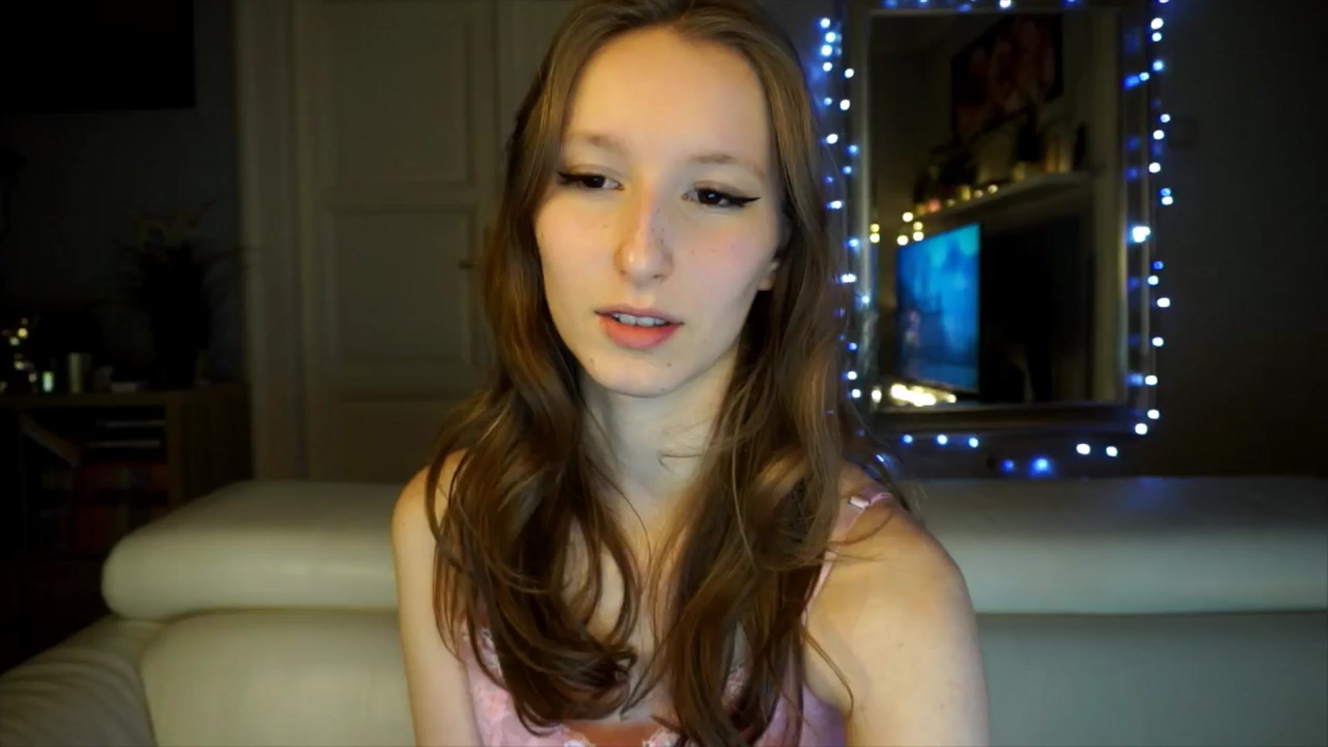 Gallery image thumbnail from Sw33t_g1rl's myfreecams stream on, 02/07/2026, 19:28 image 3 of 20