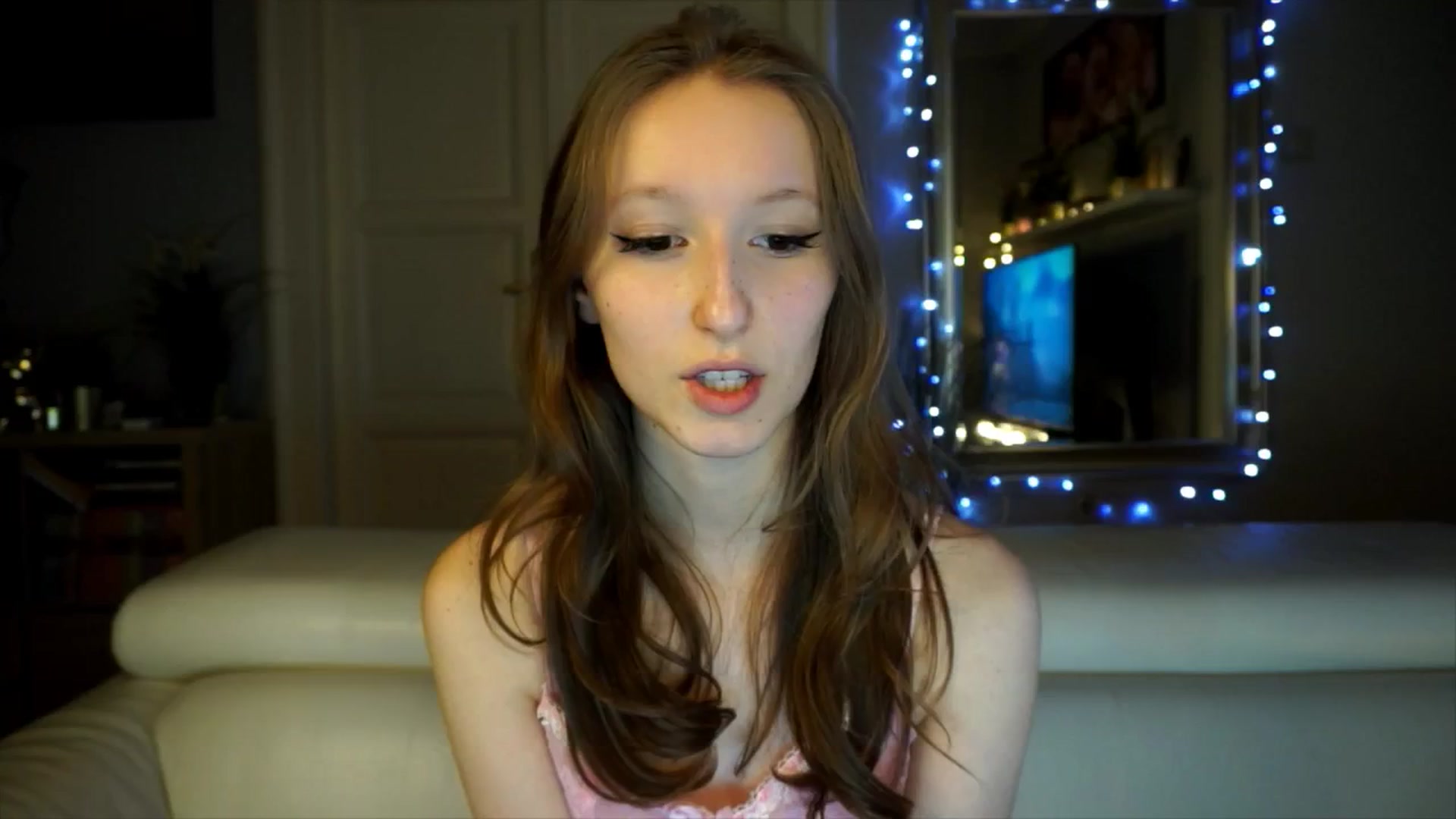 Gallery image thumbnail from Sw33t_g1rl's myfreecams stream on, 02/07/2026, 19:28 image 1 of 20