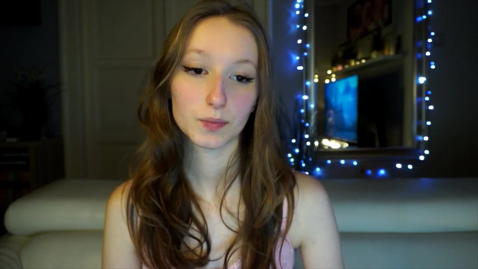 Gallery image thumbnail from Sw33t_g1rl's myfreecams stream on, 02/07/2026, 19:28 image 20 of 20