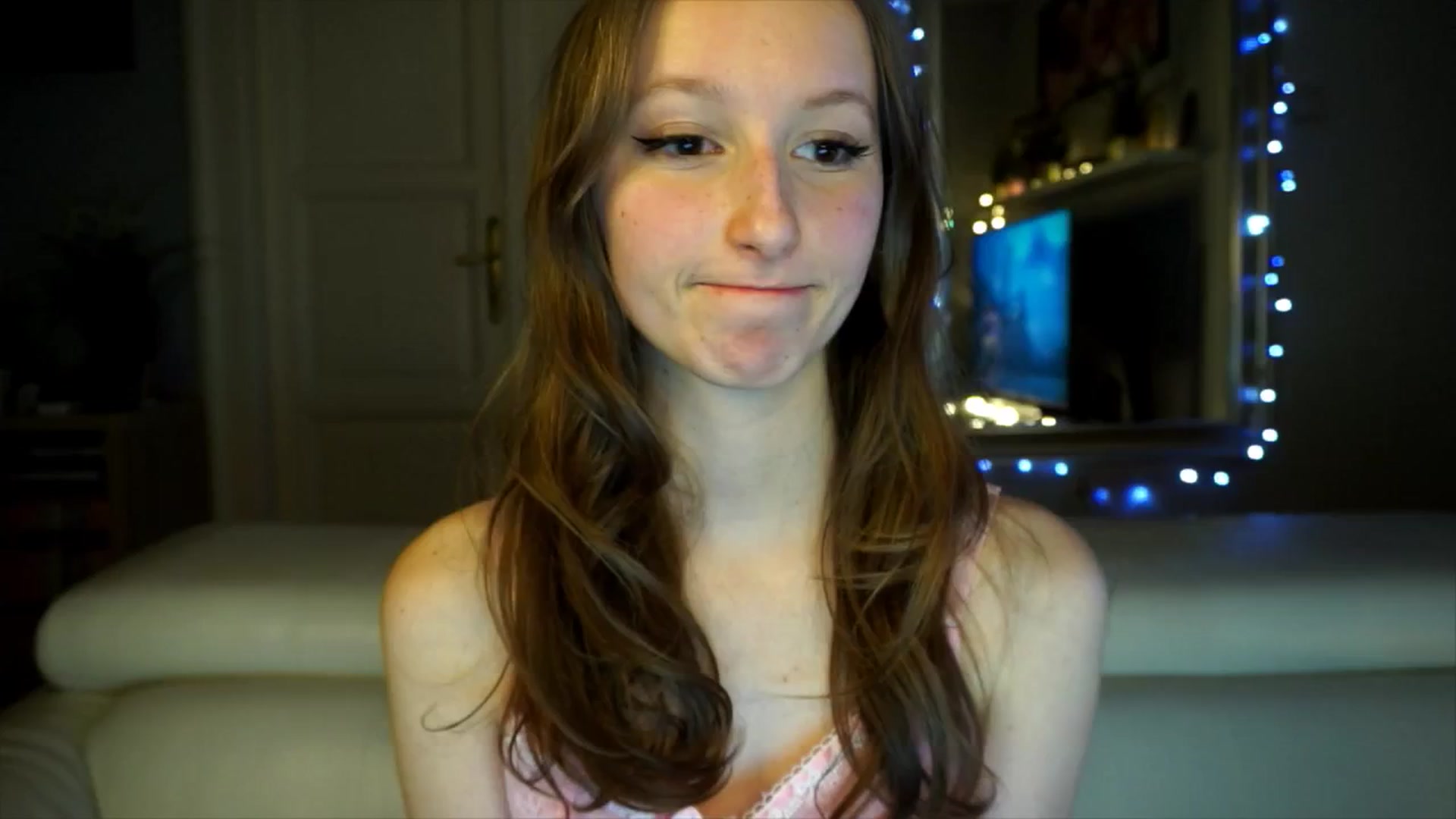 Gallery image thumbnail from Sw33t_g1rl's myfreecams stream on, 02/07/2026, 21:28 image 10 of 20