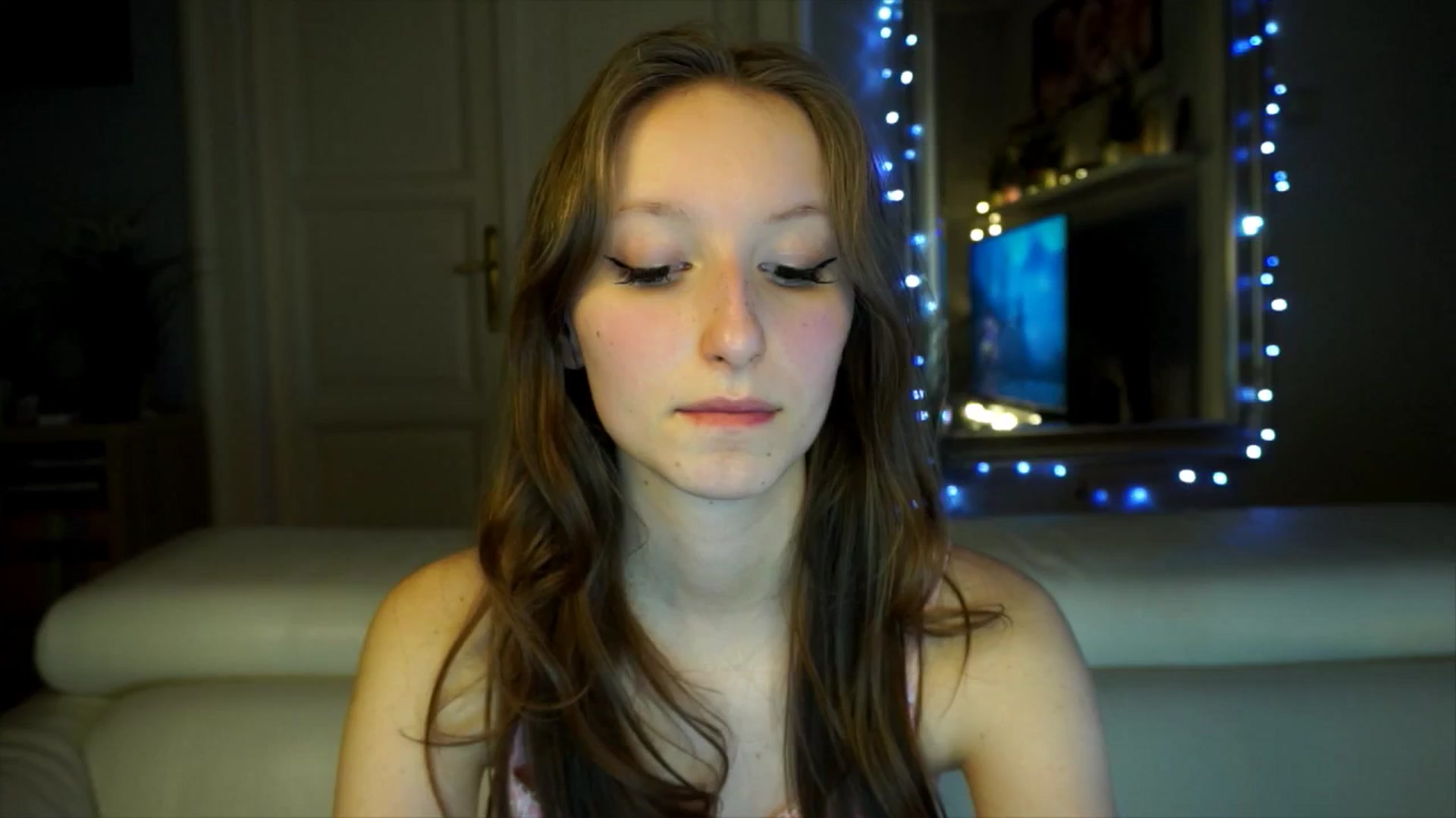 Gallery image thumbnail from Sw33t_g1rl's myfreecams stream on, 02/07/2026, 21:28 image 4 of 20