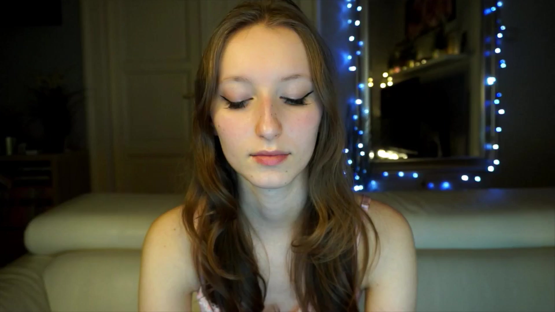 Gallery image thumbnail from Sw33t_g1rl's myfreecams stream on, 02/07/2026, 21:28 image 13 of 20