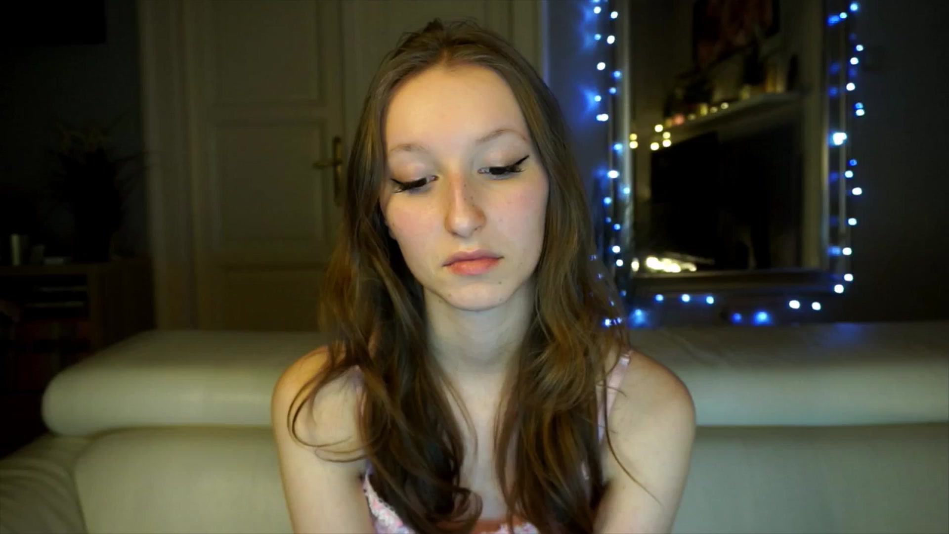 Gallery image thumbnail from Sw33t_g1rl's myfreecams stream on, 02/07/2026, 21:28 image 16 of 20