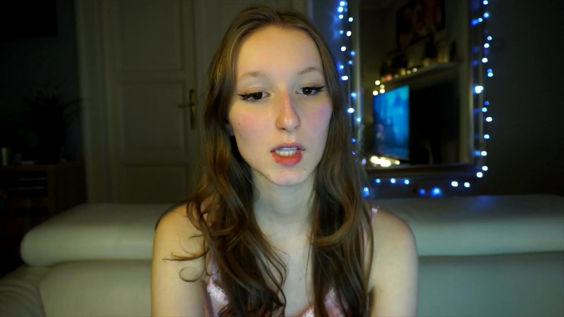 Gallery image thumbnail from Sw33t_g1rl's myfreecams stream on, 02/07/2026, 21:28 image 3 of 20