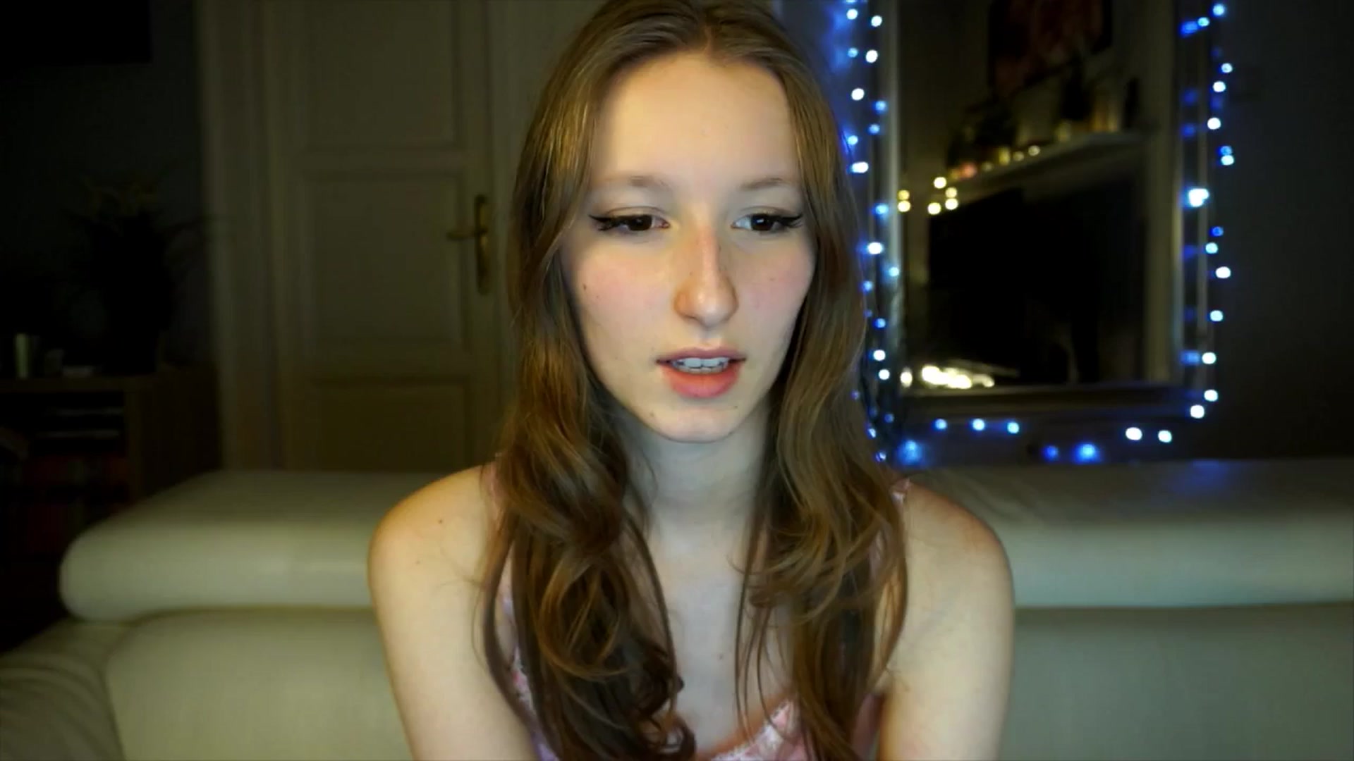 Gallery image thumbnail from Sw33t_g1rl's myfreecams stream on, 02/07/2026, 21:28 image 19 of 20