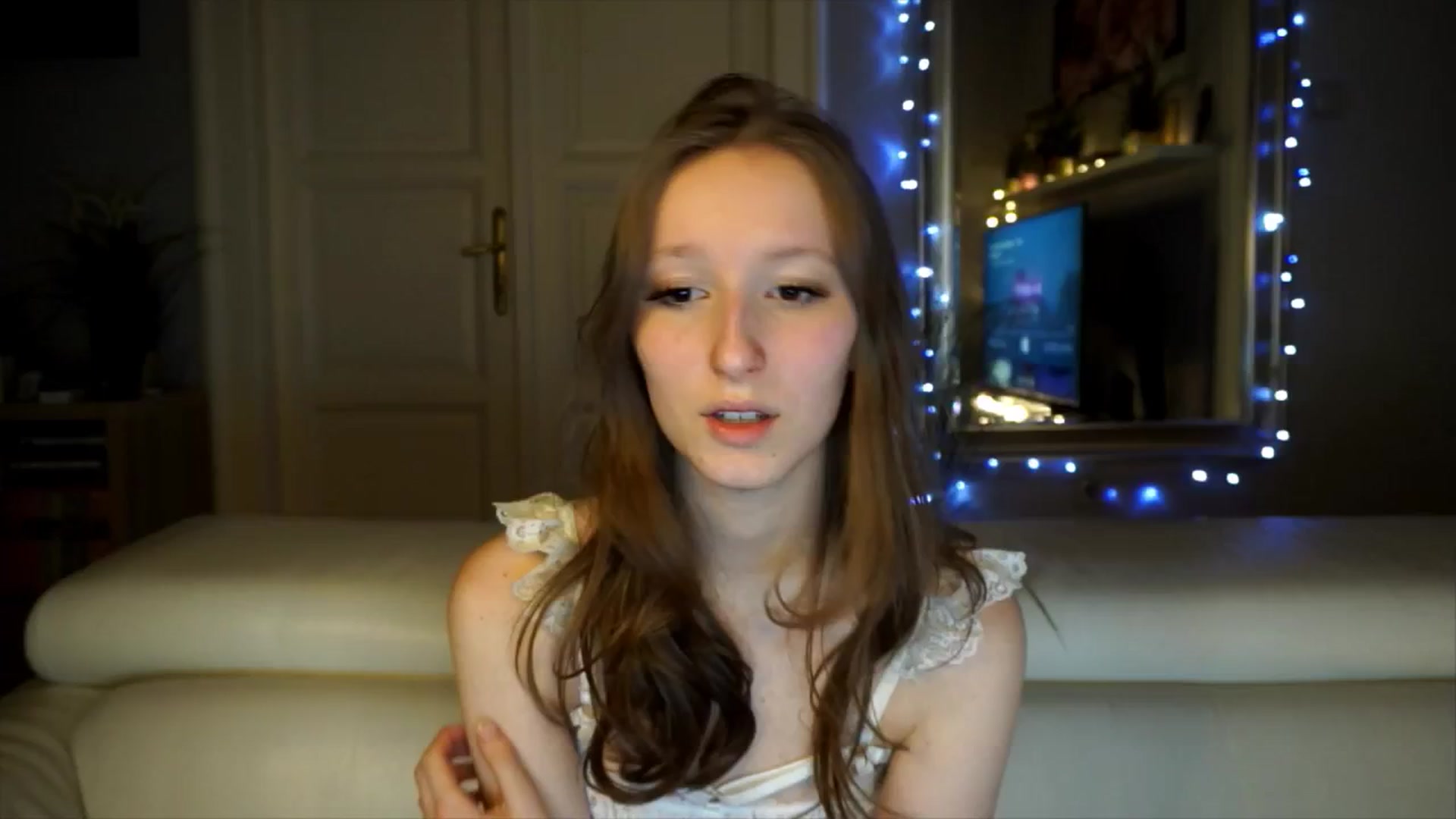 Gallery image thumbnail from Sw33t_g1rl's myfreecams stream on, 02/08/2026, 18:41 image 2 of 20