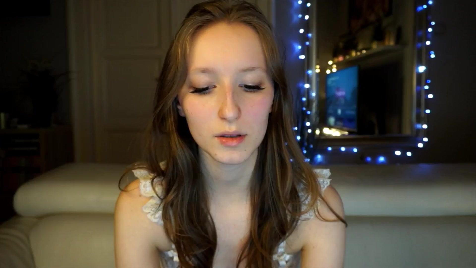 Gallery image thumbnail from Sw33t_g1rl's myfreecams stream on, 02/08/2026, 18:41 image 16 of 20