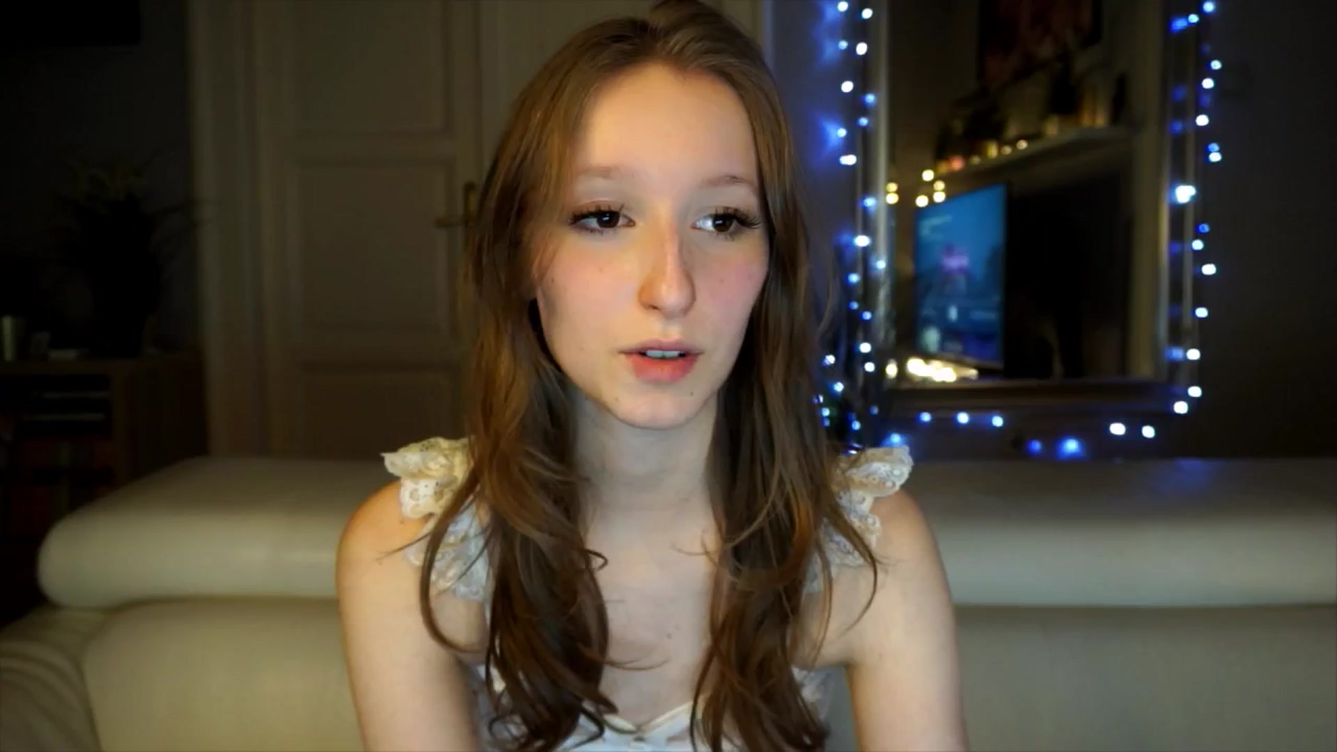Gallery image thumbnail from Sw33t_g1rl's myfreecams stream on, 02/08/2026, 18:41 image 13 of 20