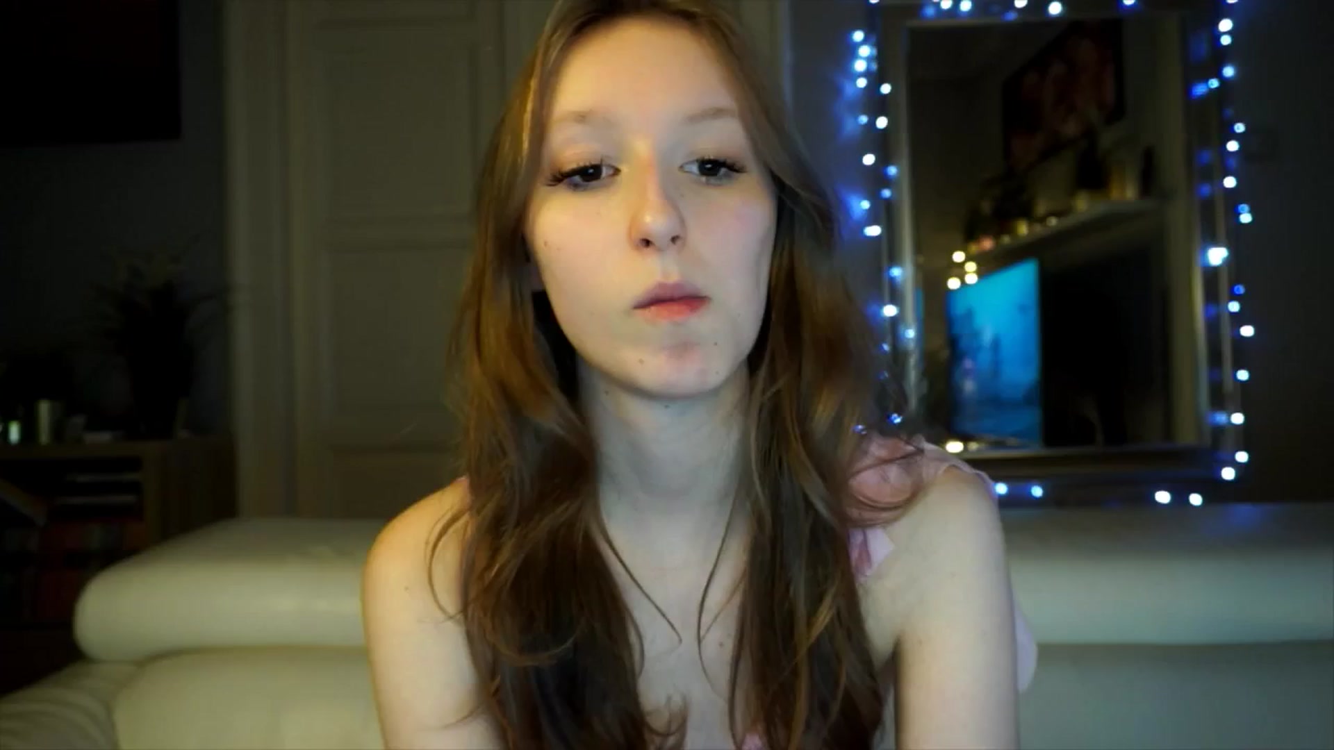 Gallery image thumbnail from Sw33t_g1rl's myfreecams stream on, 02/09/2026, 19:55 image 11 of 20