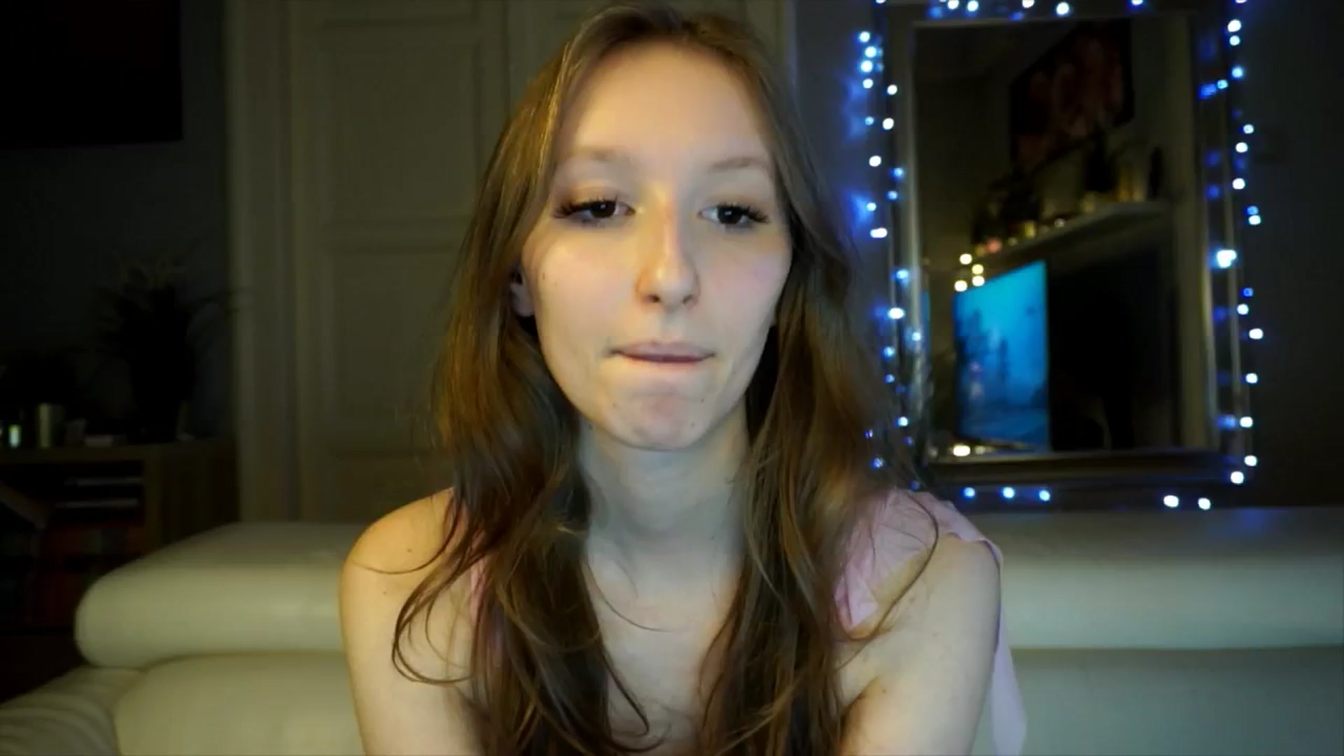 Gallery image thumbnail from Sw33t_g1rl's myfreecams stream on, 02/09/2026, 19:55 image 13 of 20