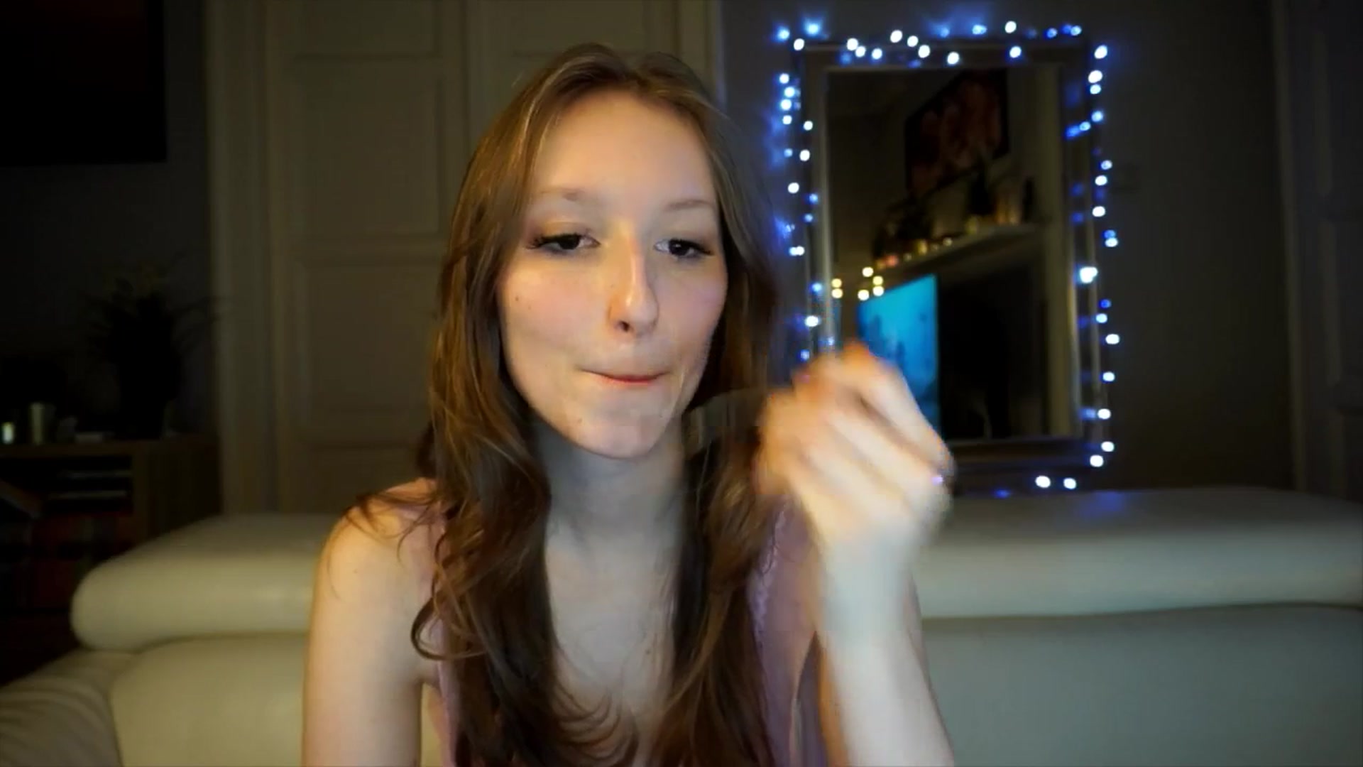 Gallery image thumbnail from Sw33t_g1rl's myfreecams stream on, 02/09/2026, 21:11 image 11 of 20