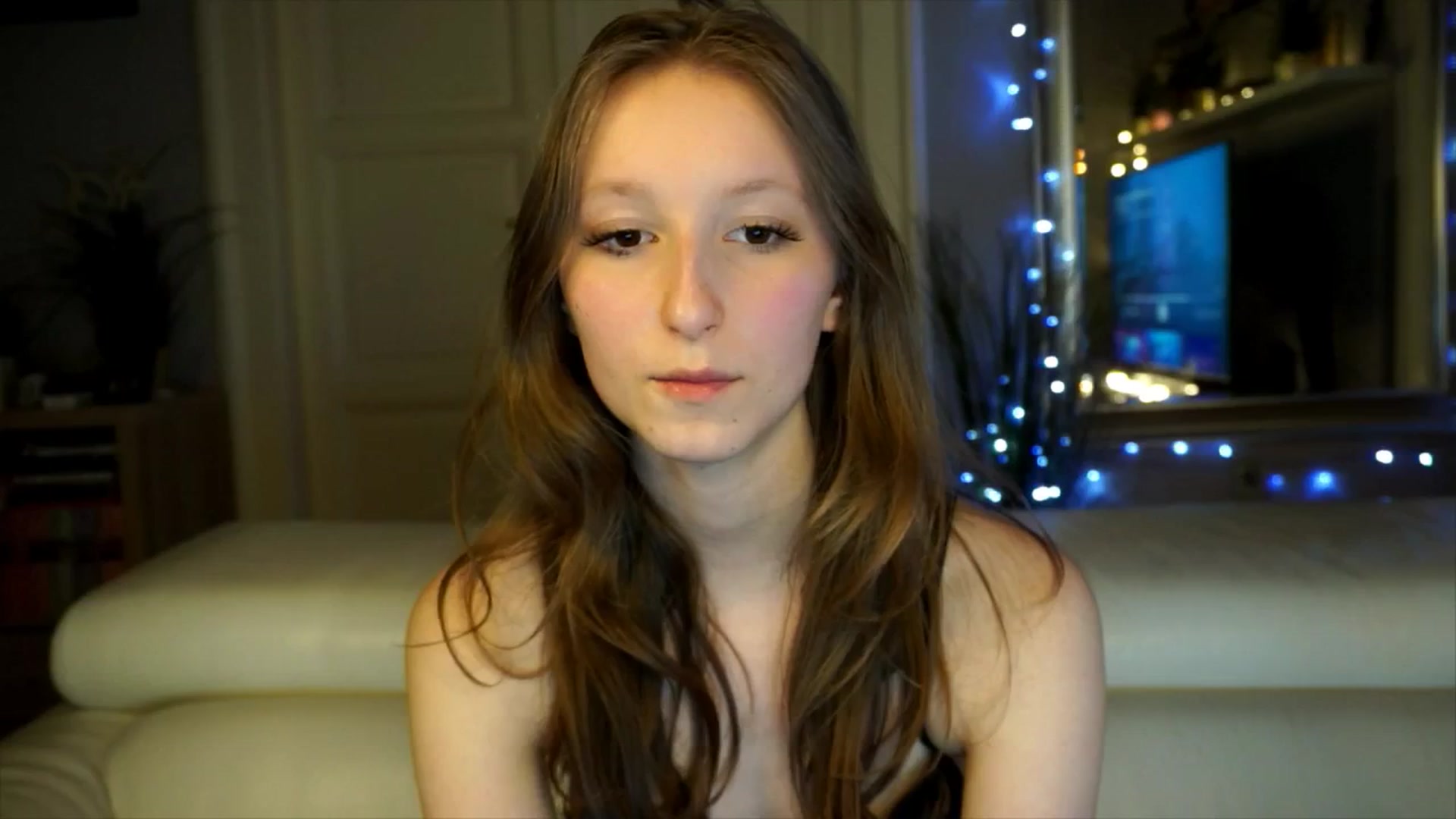 Gallery image thumbnail from Sw33t_g1rl's myfreecams stream on, 02/10/2026, 19:11 image 13 of 20