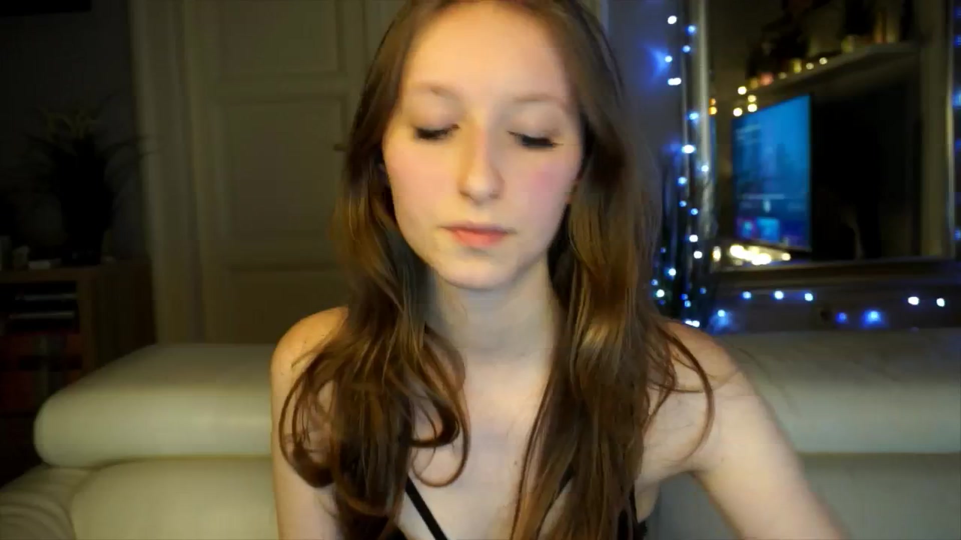 Gallery image thumbnail from Sw33t_g1rl's myfreecams stream on, 02/10/2026, 19:11 image 20 of 20