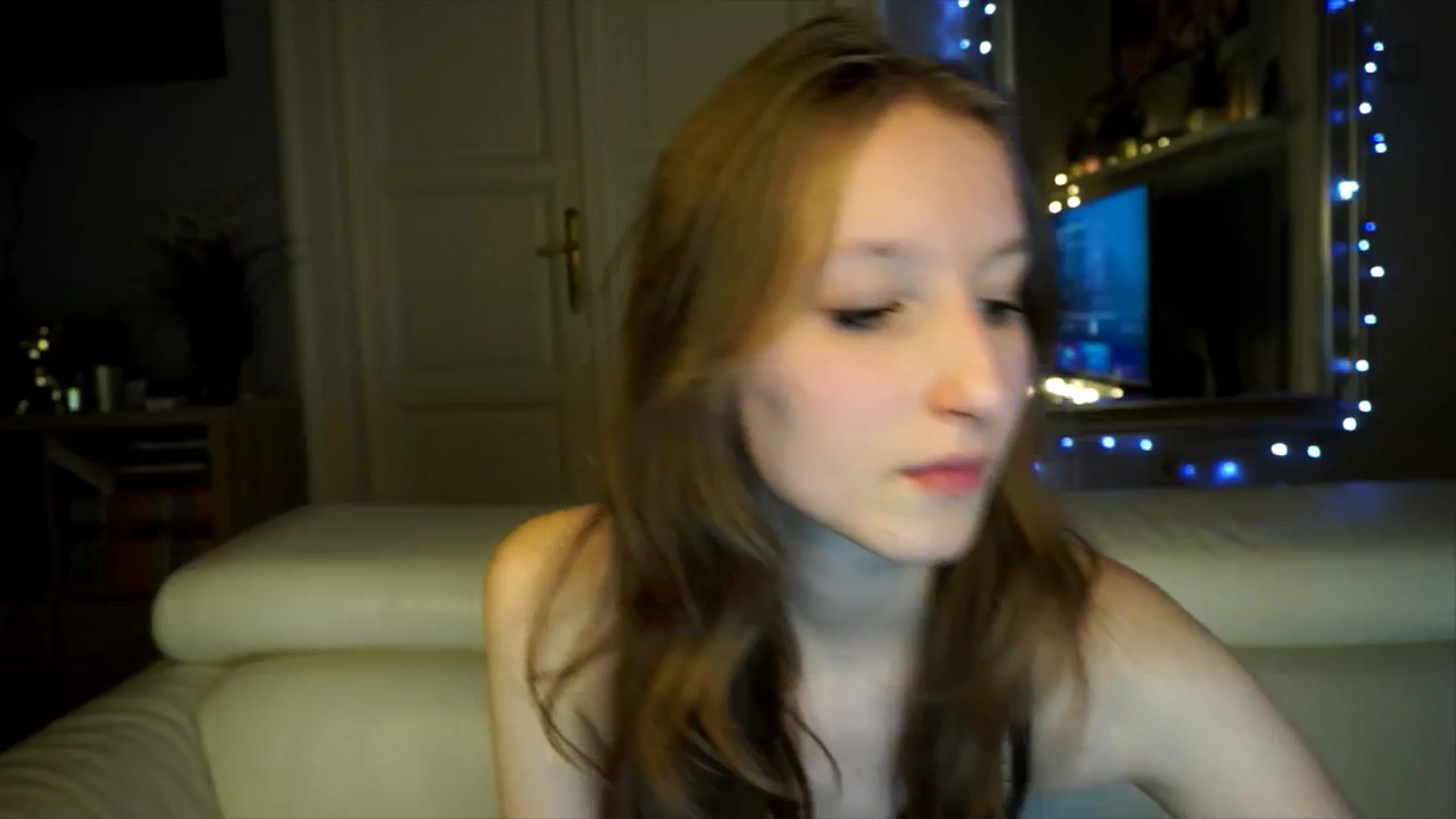 Gallery image thumbnail from Sw33t_g1rl's myfreecams stream on, 02/10/2026, 19:11 image 9 of 20