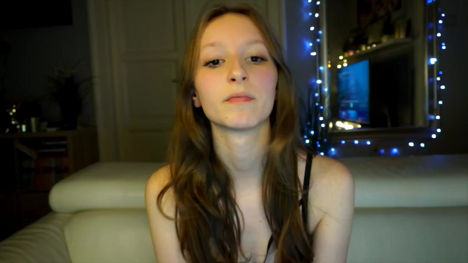 Gallery image thumbnail from Sw33t_g1rl's myfreecams stream on, 02/10/2026, 19:11 image 4 of 20