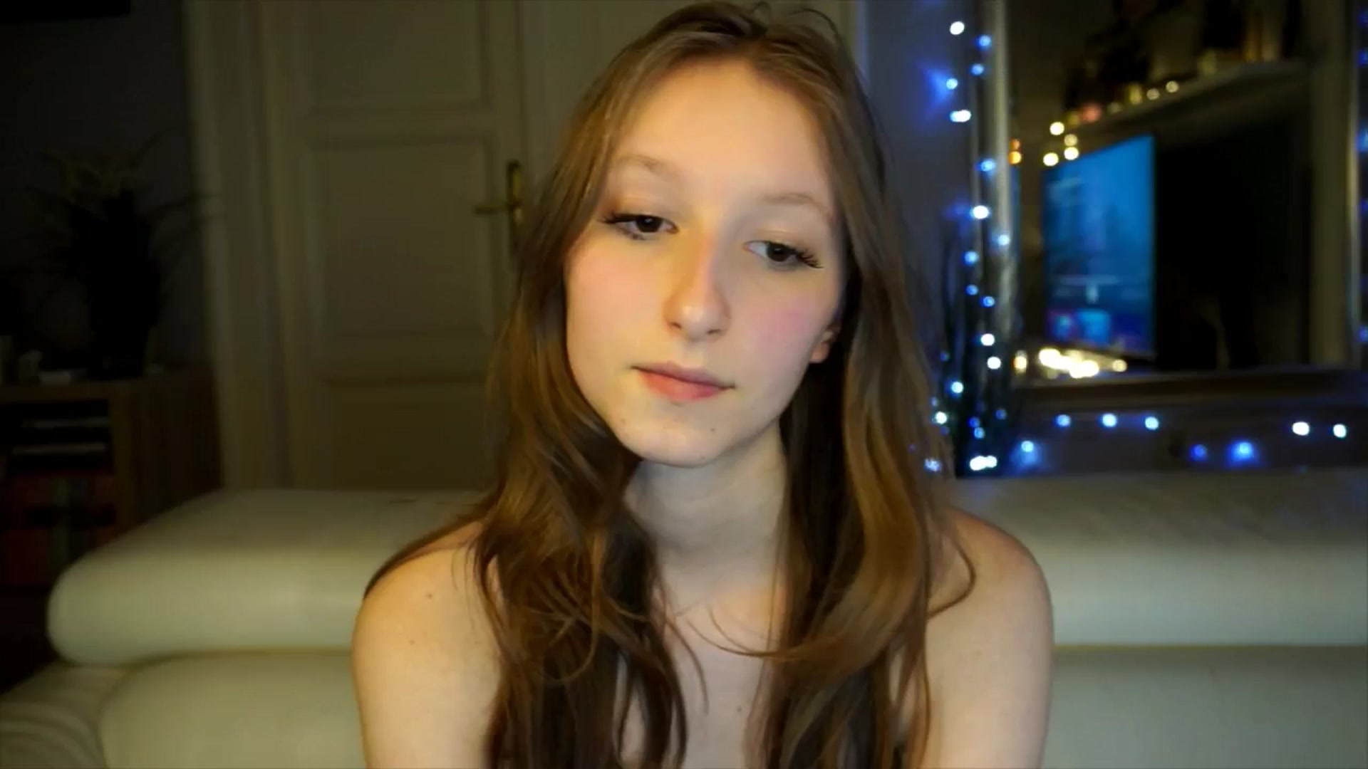 Gallery image thumbnail from Sw33t_g1rl's myfreecams stream on, 02/10/2026, 19:11 image 16 of 20
