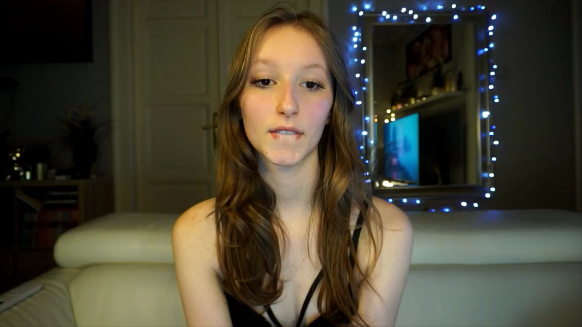 Gallery image thumbnail from Sw33t_g1rl's myfreecams stream on, 02/10/2026, 20:46 image 10 of 20