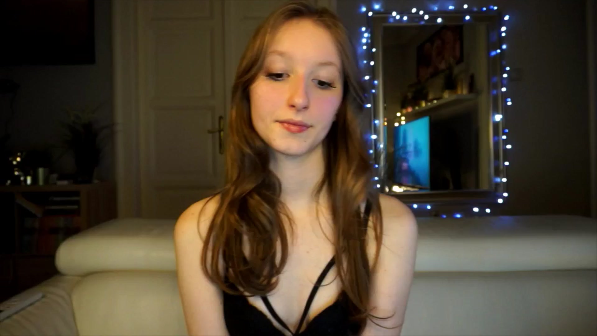 Gallery image thumbnail from Sw33t_g1rl's myfreecams stream on, 02/10/2026, 20:46 image 9 of 20