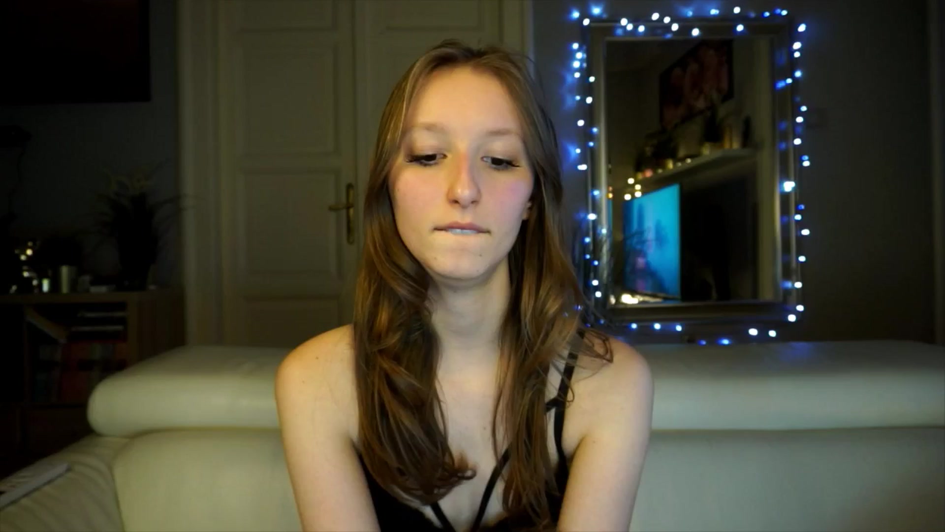 Gallery image thumbnail from Sw33t_g1rl's myfreecams stream on, 02/10/2026, 20:46 image 14 of 20