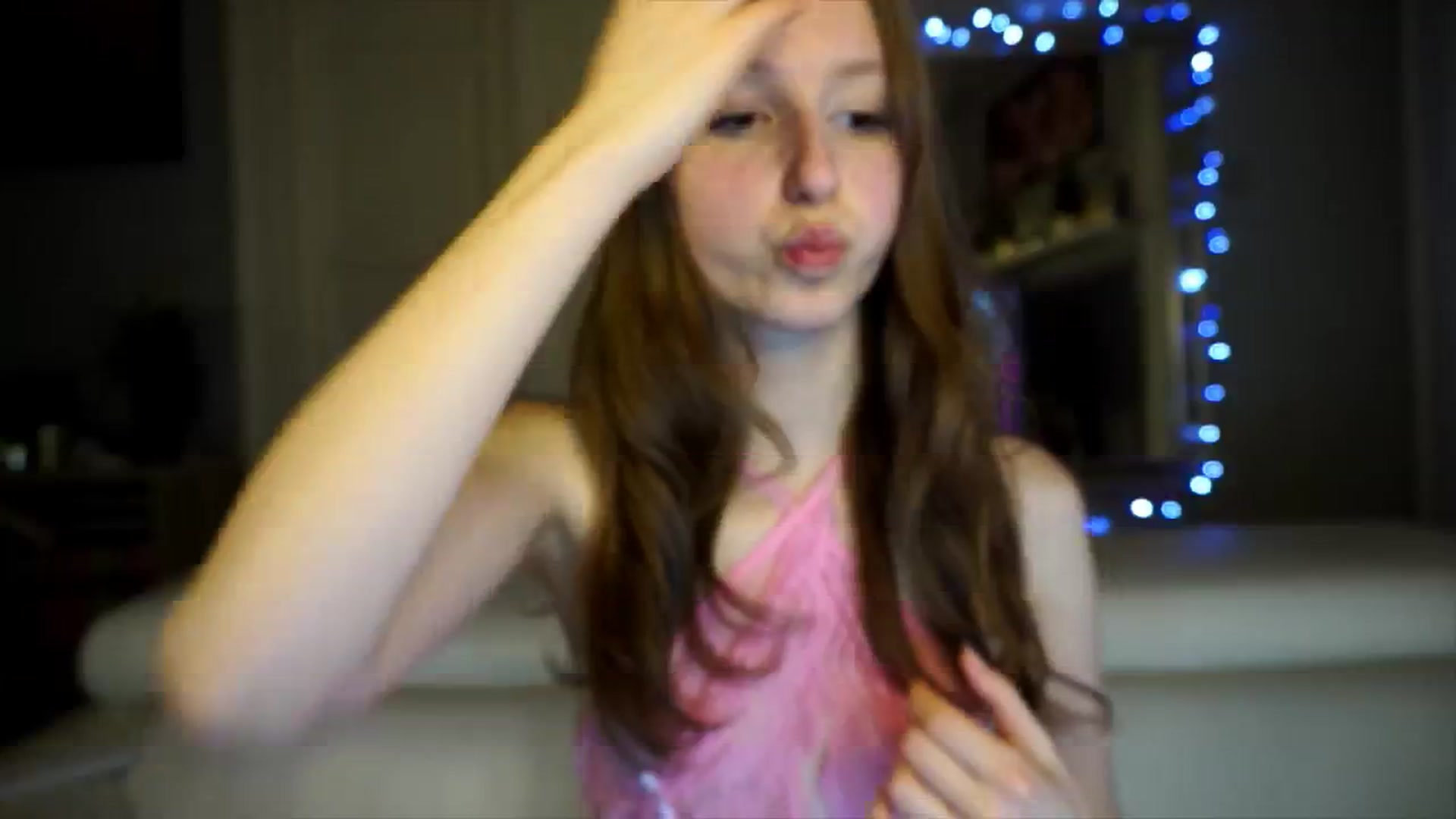Gallery image thumbnail from Sw33t_g1rl's myfreecams stream on, 02/11/2026, 19:56 image 8 of 20