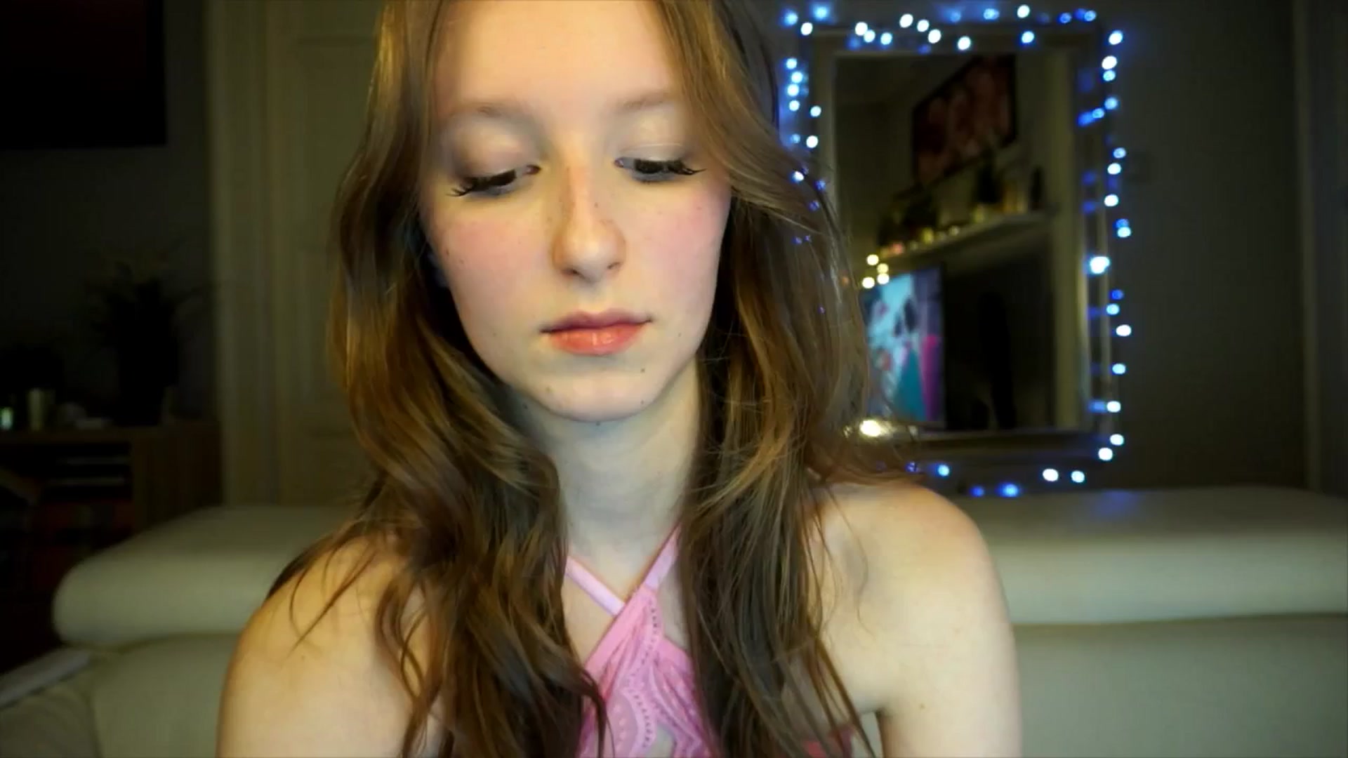Gallery image thumbnail from Sw33t_g1rl's myfreecams stream on, 02/11/2026, 19:56 image 20 of 20