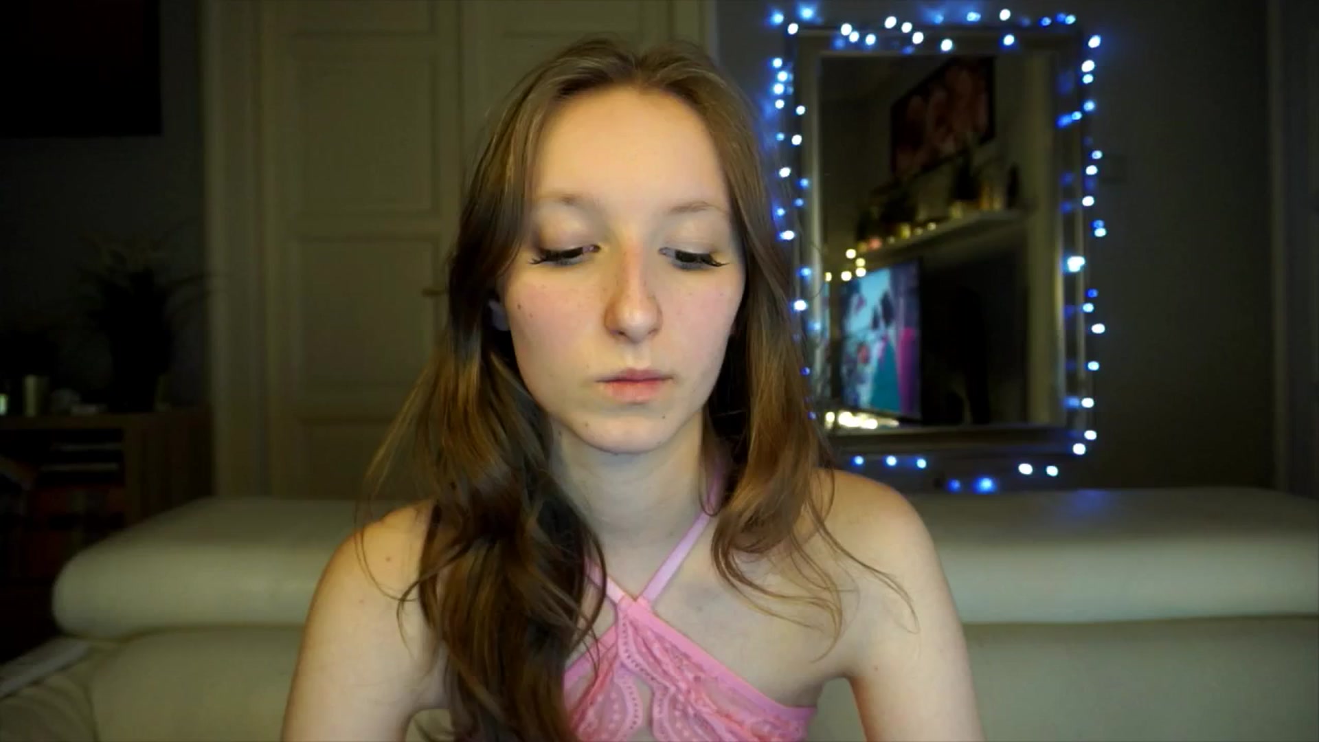 Gallery image thumbnail from Sw33t_g1rl's myfreecams stream on, 02/11/2026, 21:13 image 12 of 20
