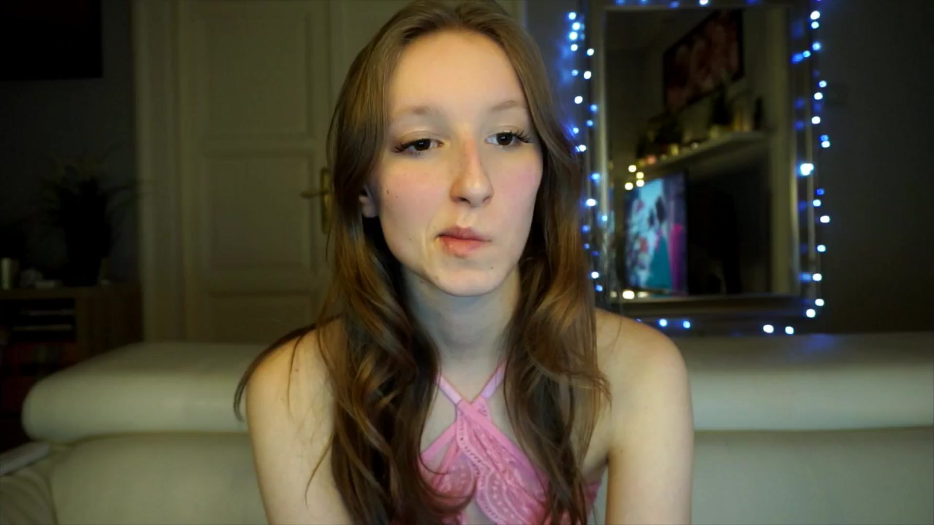 Gallery image thumbnail from Sw33t_g1rl's myfreecams stream on, 02/11/2026, 21:13 image 6 of 20