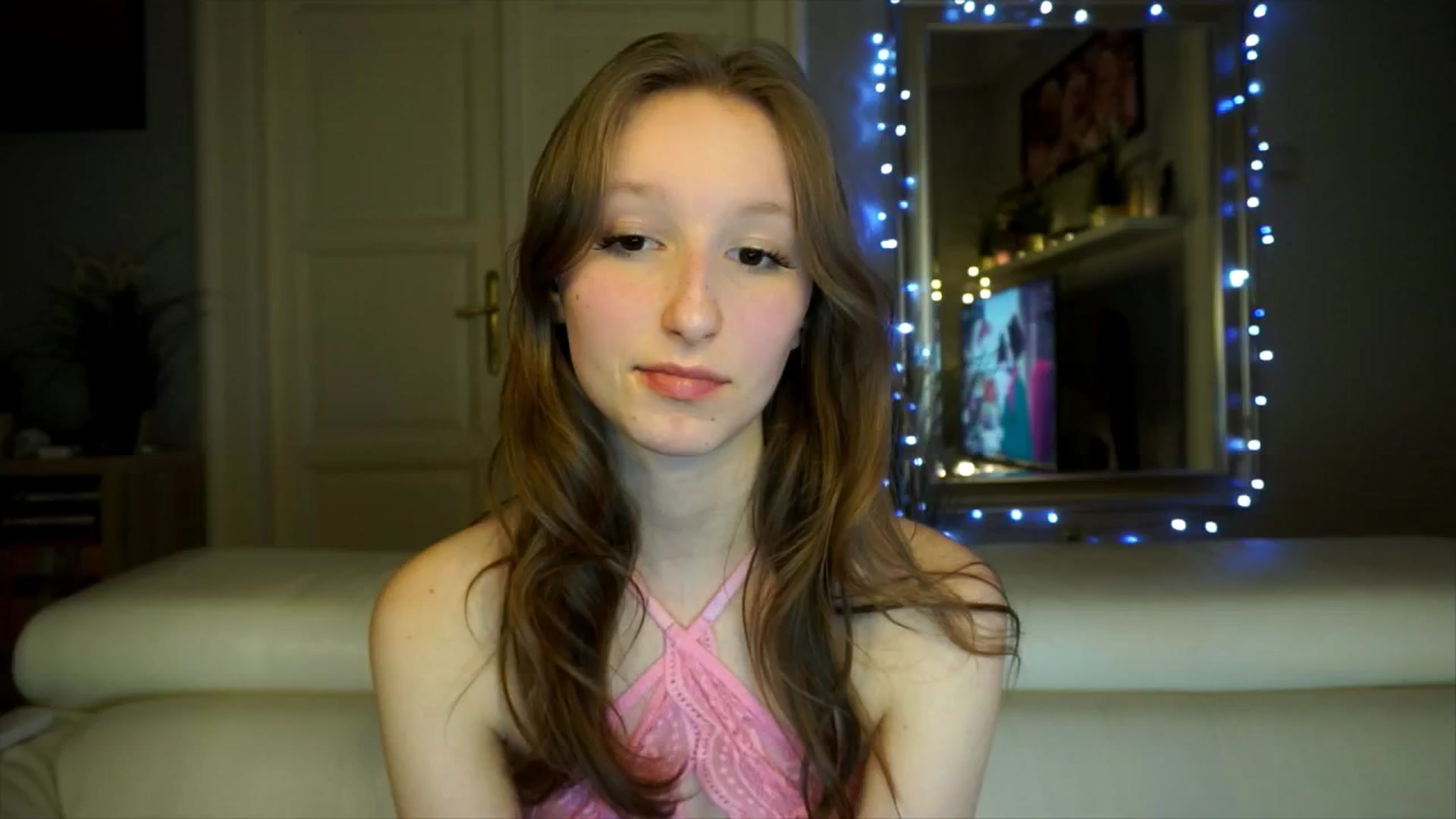 Gallery image thumbnail from Sw33t_g1rl's myfreecams stream on, 02/11/2026, 21:13 image 3 of 20
