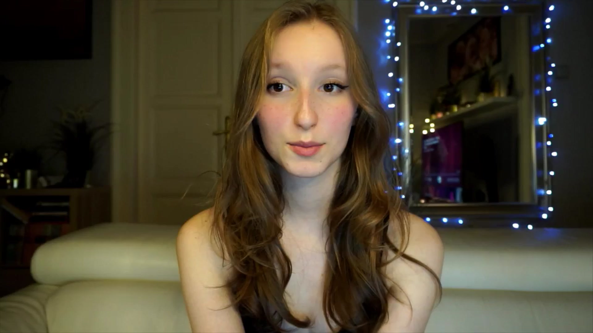 Gallery image thumbnail from Sw33t_g1rl's myfreecams stream on, 02/12/2026, 18:46 image 8 of 20